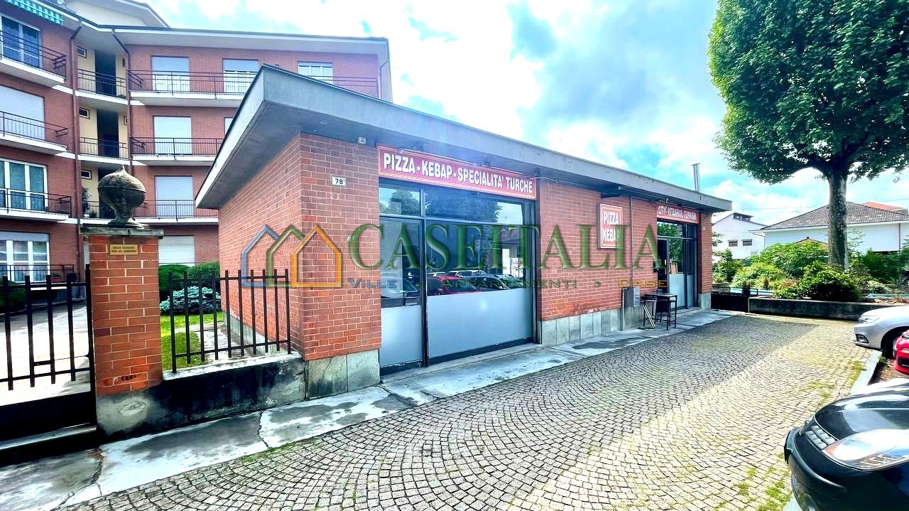 Locale commerciale in vendita in via stazione 78, None