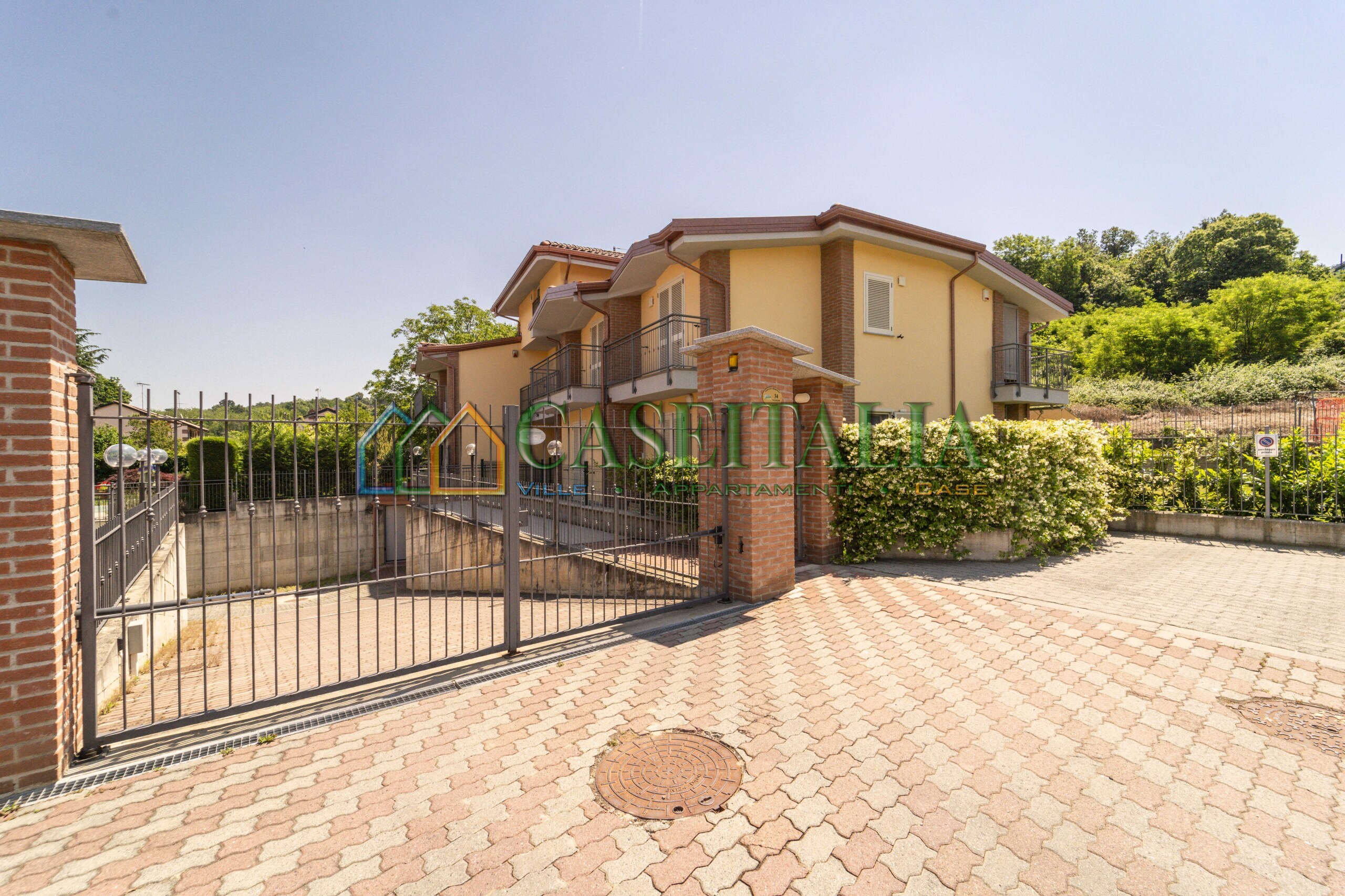 Appartamento con terrazzo in via collodi 34, Rosta