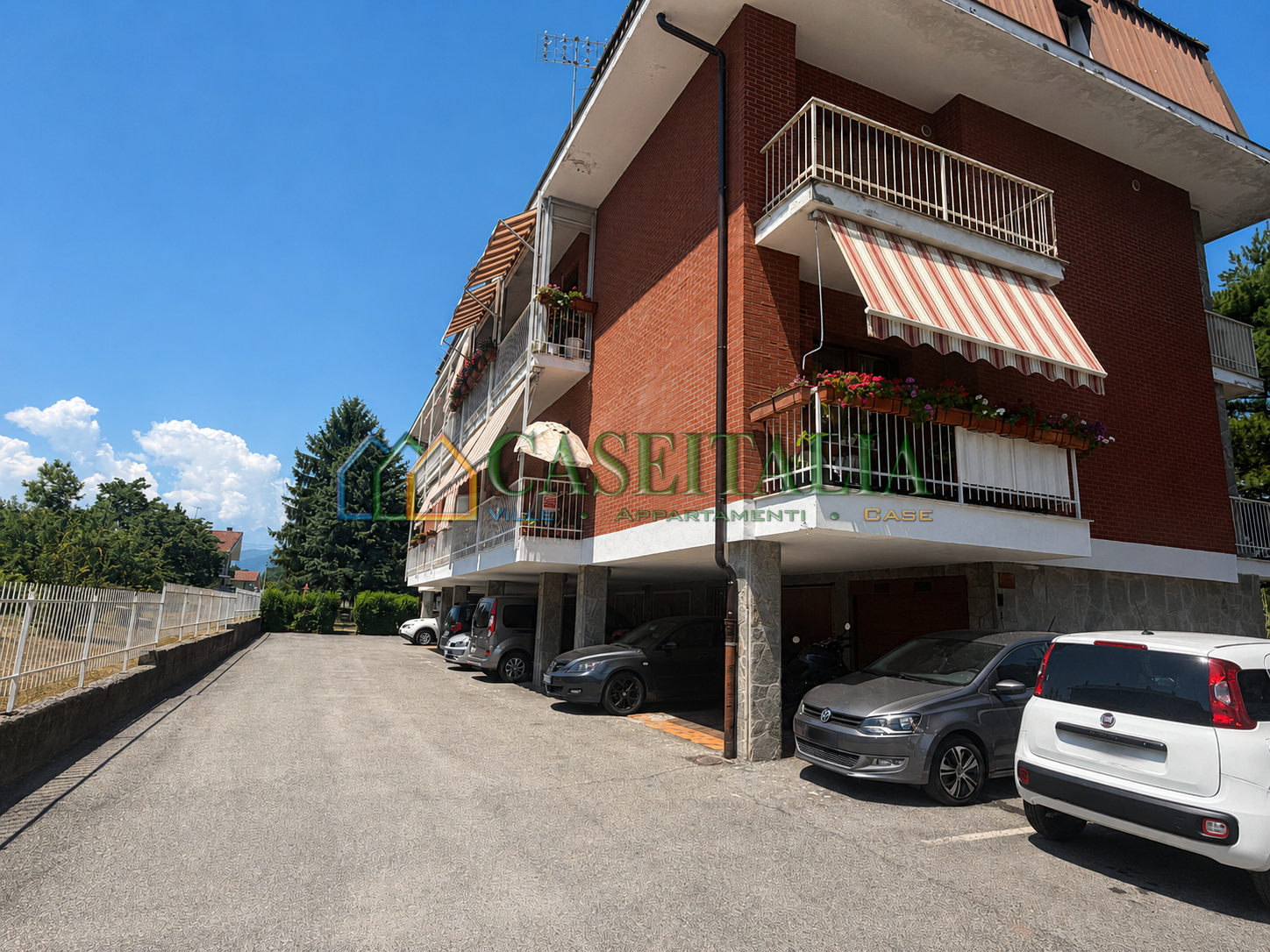 Quadrilocale con box doppio in via nino costa 8, Rosta
