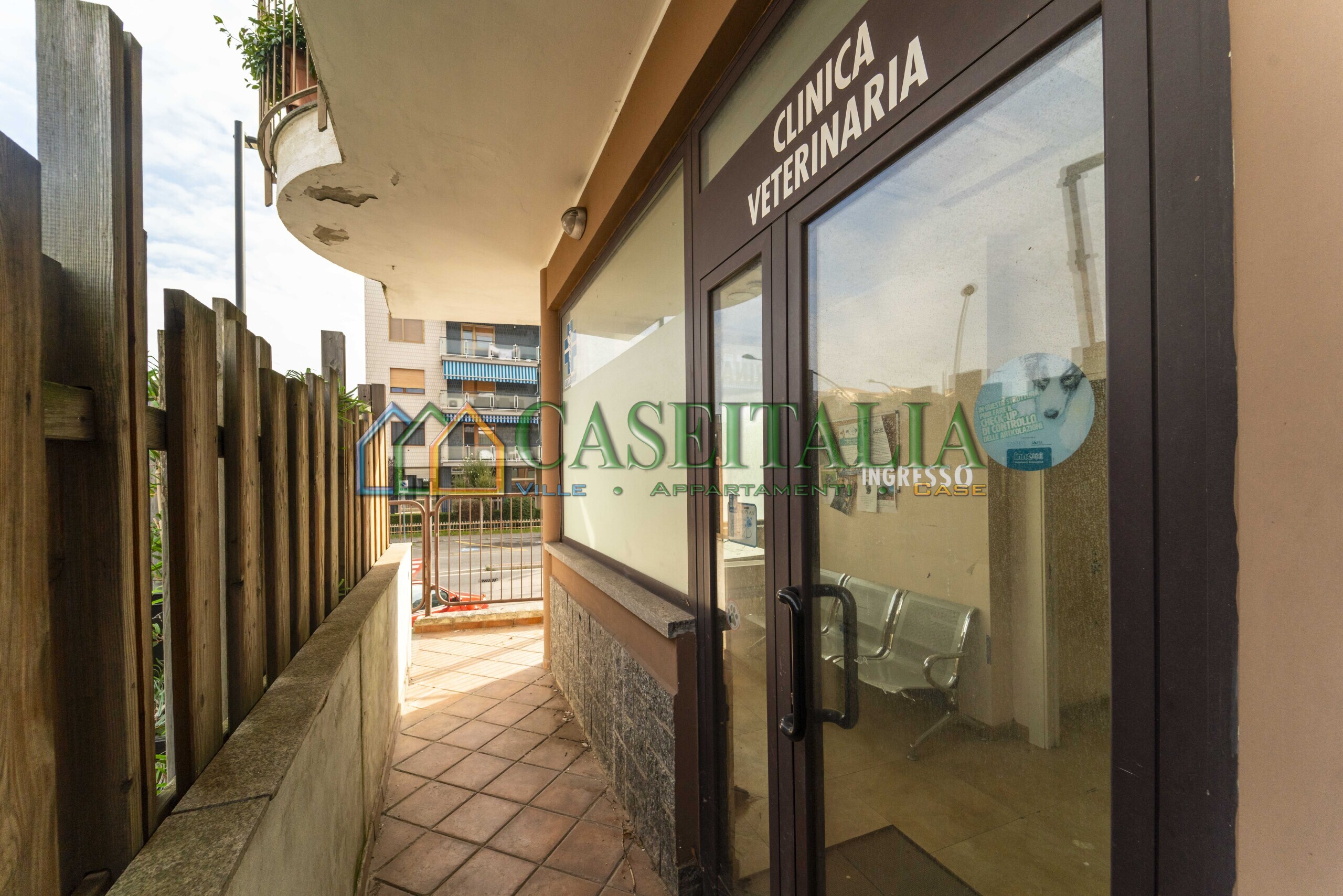 Locale commerciale in vendita in via cavour 46, Alpignano