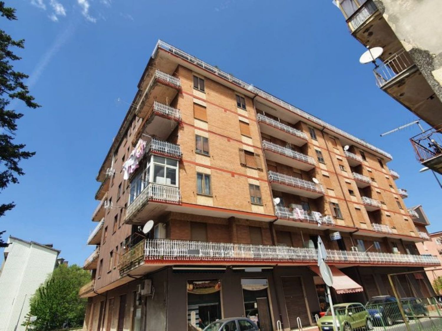 Appartamento con terrazzo a Avellino
