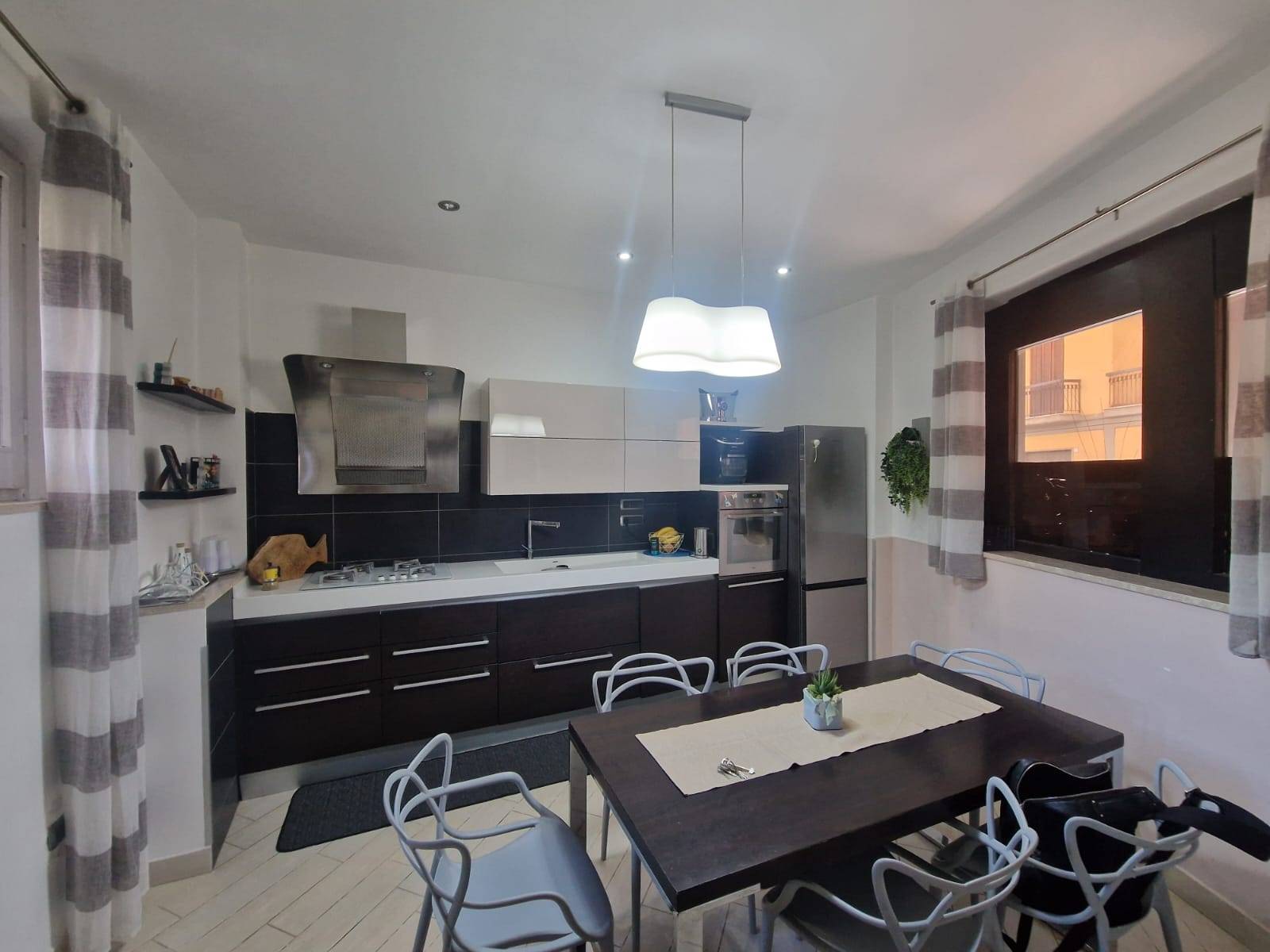 Appartamento in vendita a Avellino, Centro storico