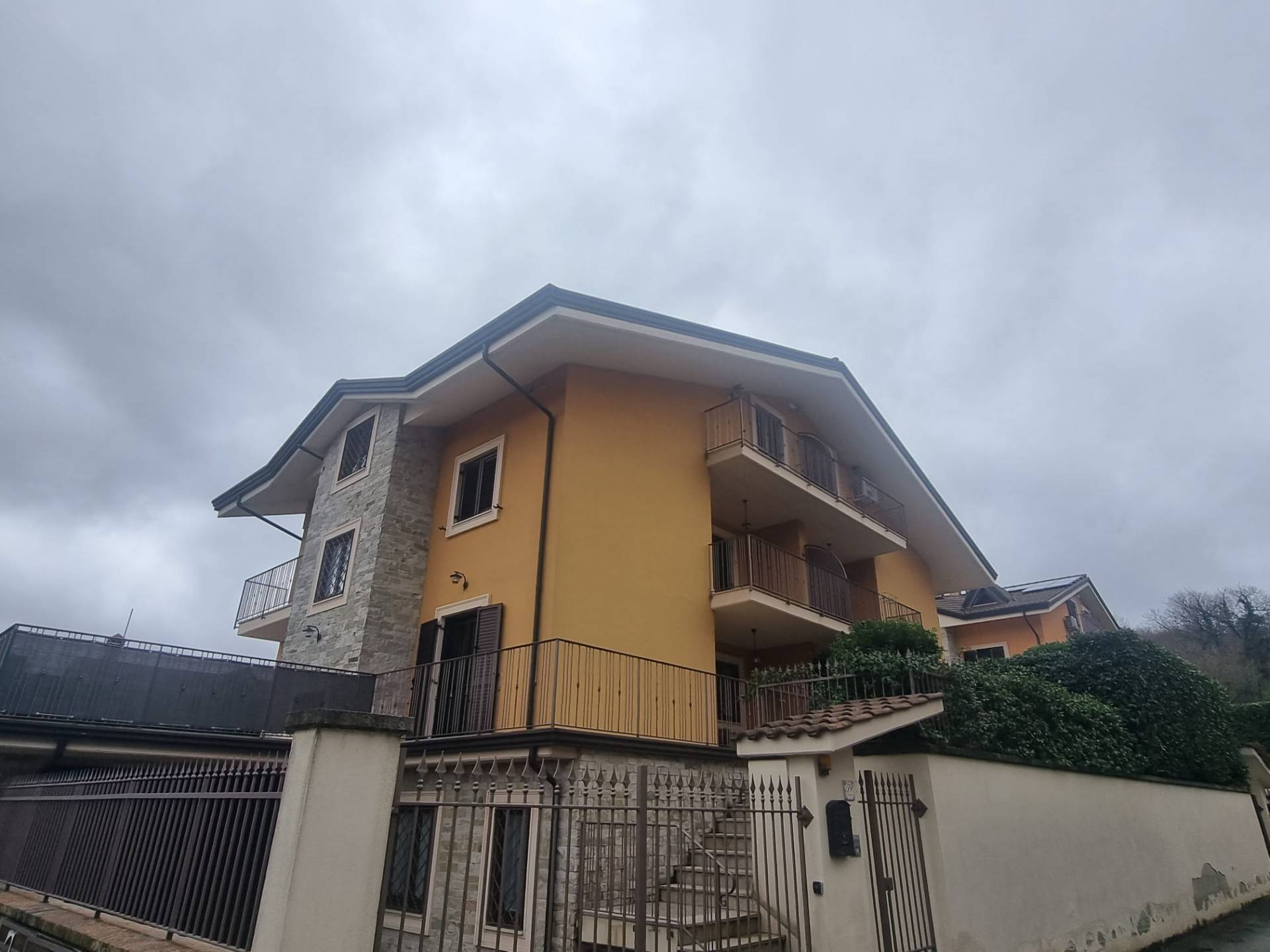 Villetta bifamiliare in vendita a Avellino, Valle