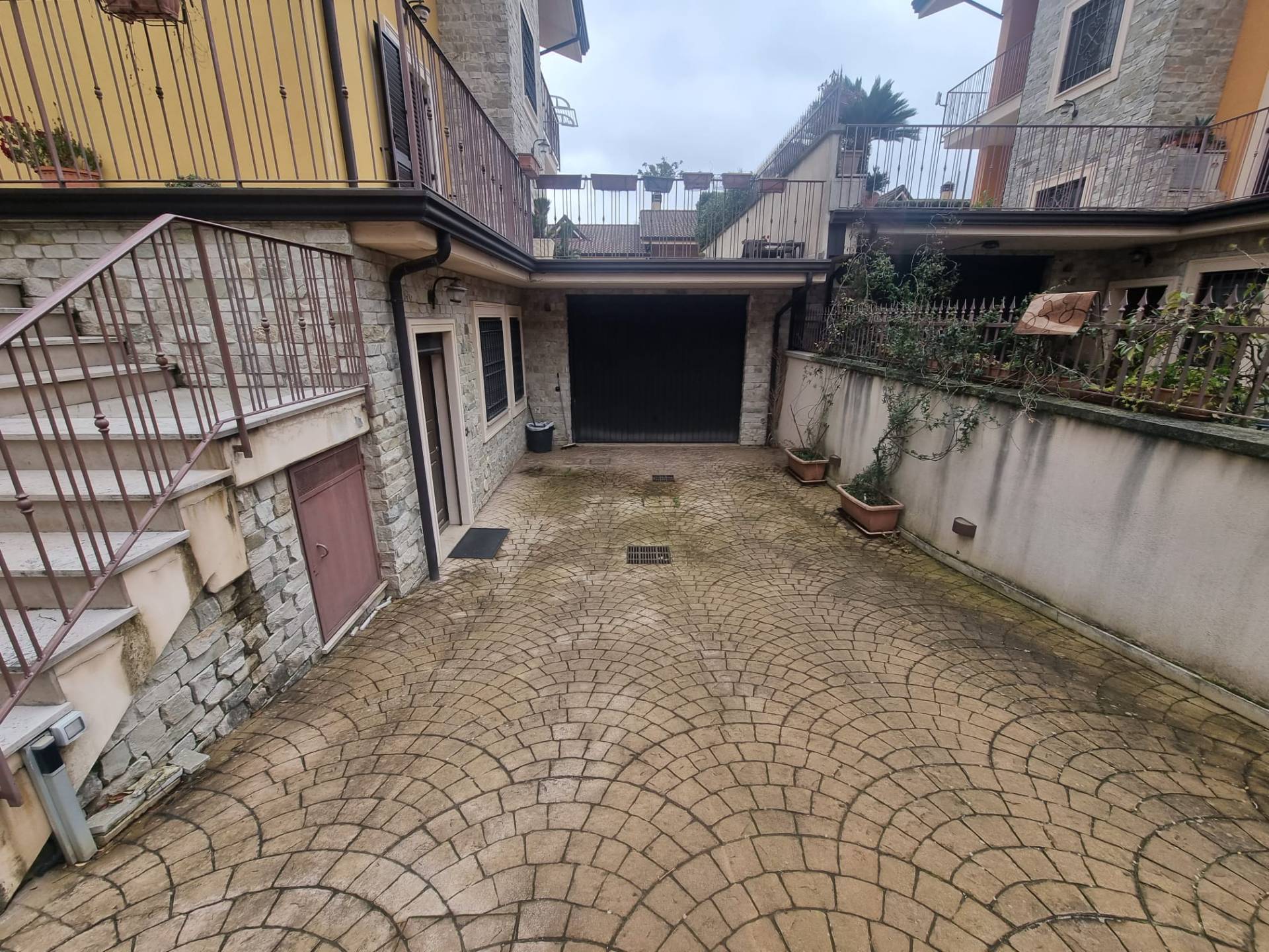 Villetta bifamiliare in vendita a Avellino, Valle