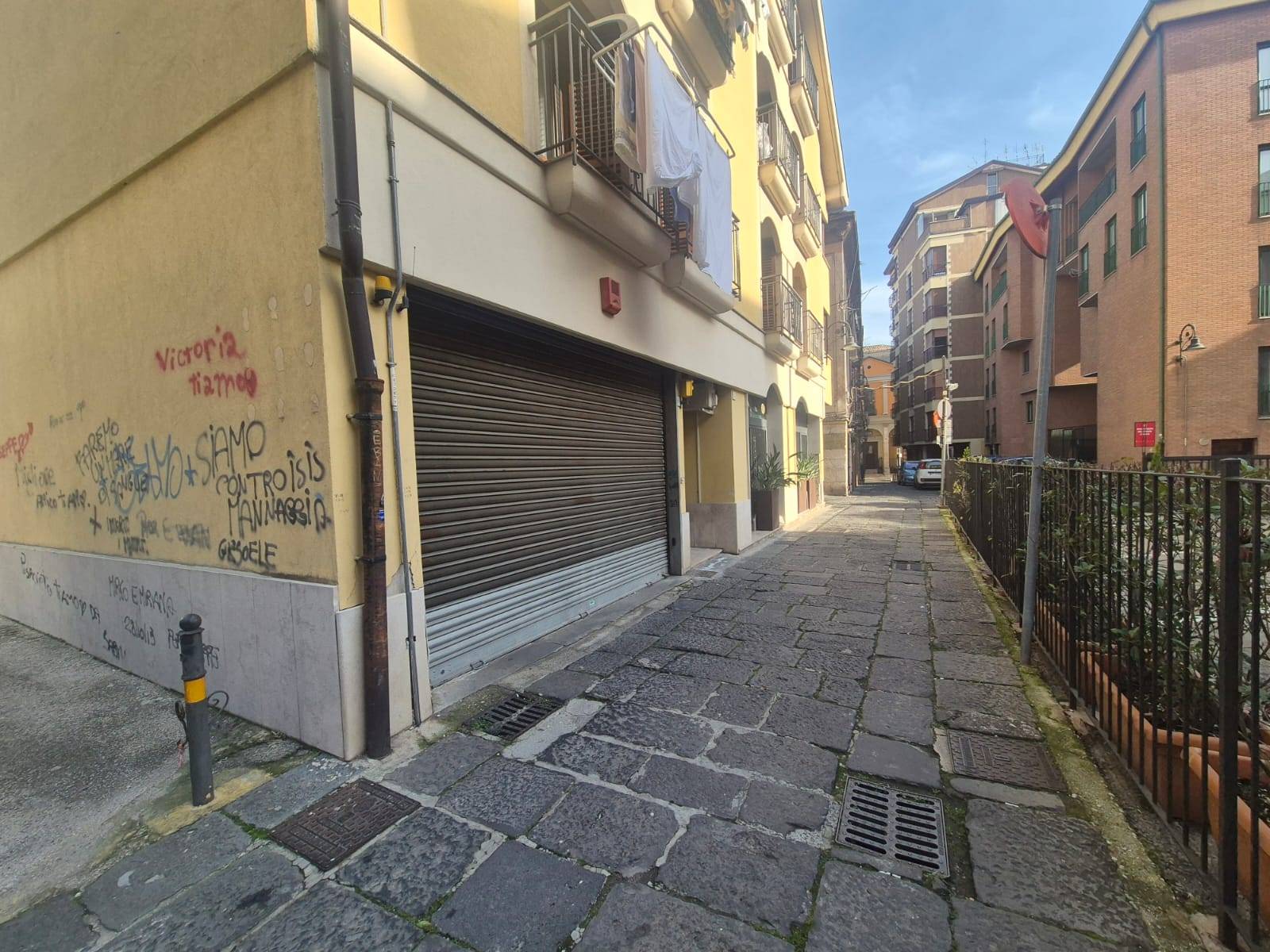 Box o garage in vendita a Avellino, Centro