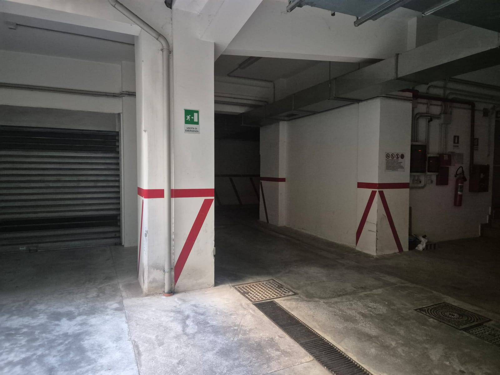 Box o garage in vendita a Avellino, Centro