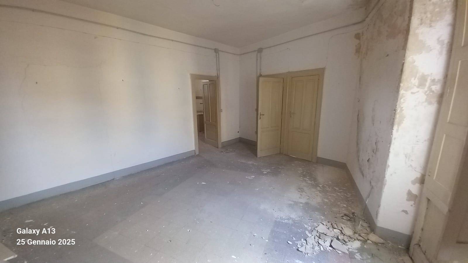 Appartamento in vendita a Eboli, Centro Storico