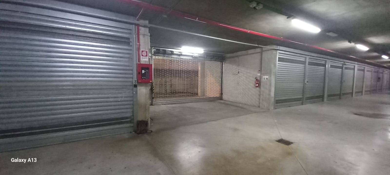 Box o garage in vendita a Eboli, Piazza della Repubbliuca