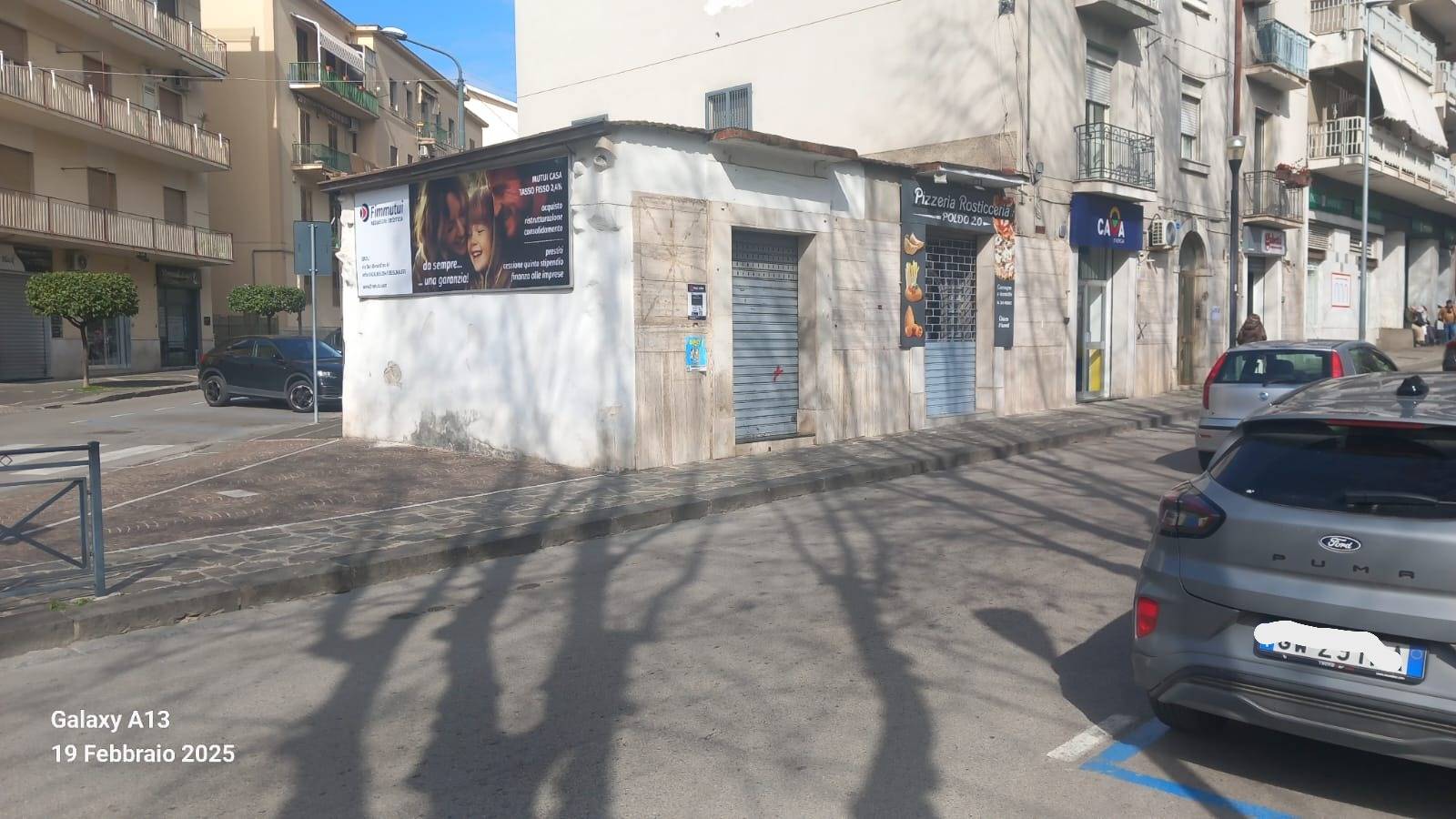 Locale commerciale in vendita a Eboli, Viale Amendola - Via Ripa