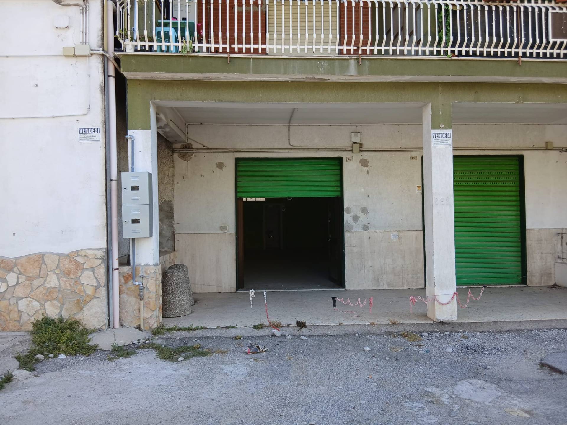 Locale commerciale in vendita a Eboli, S. Cataldo - Viale Tavoliello