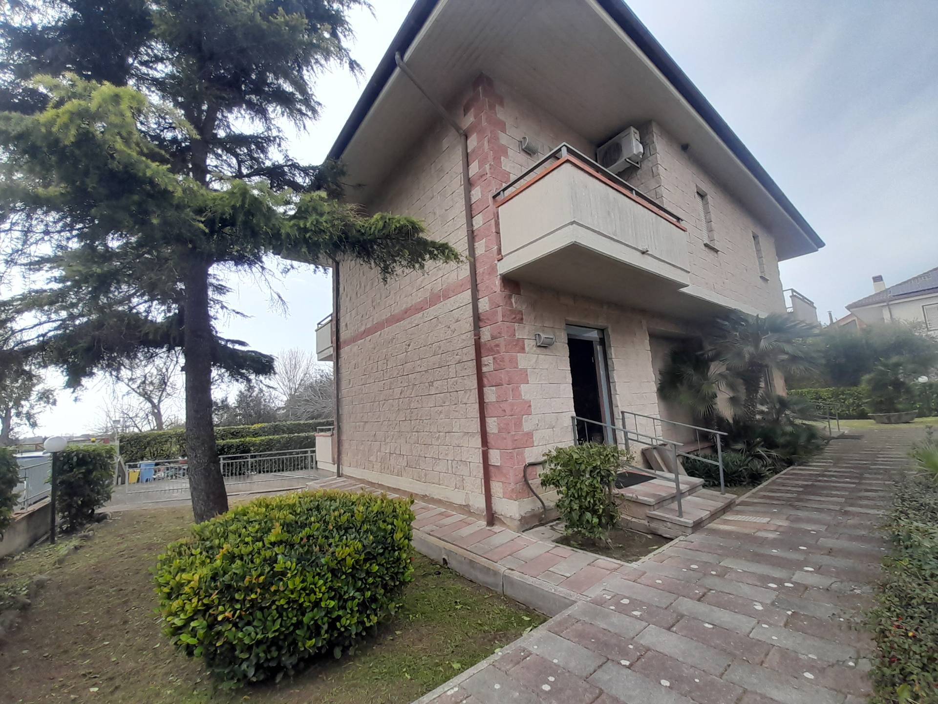 immagine annuncio 2 di 4