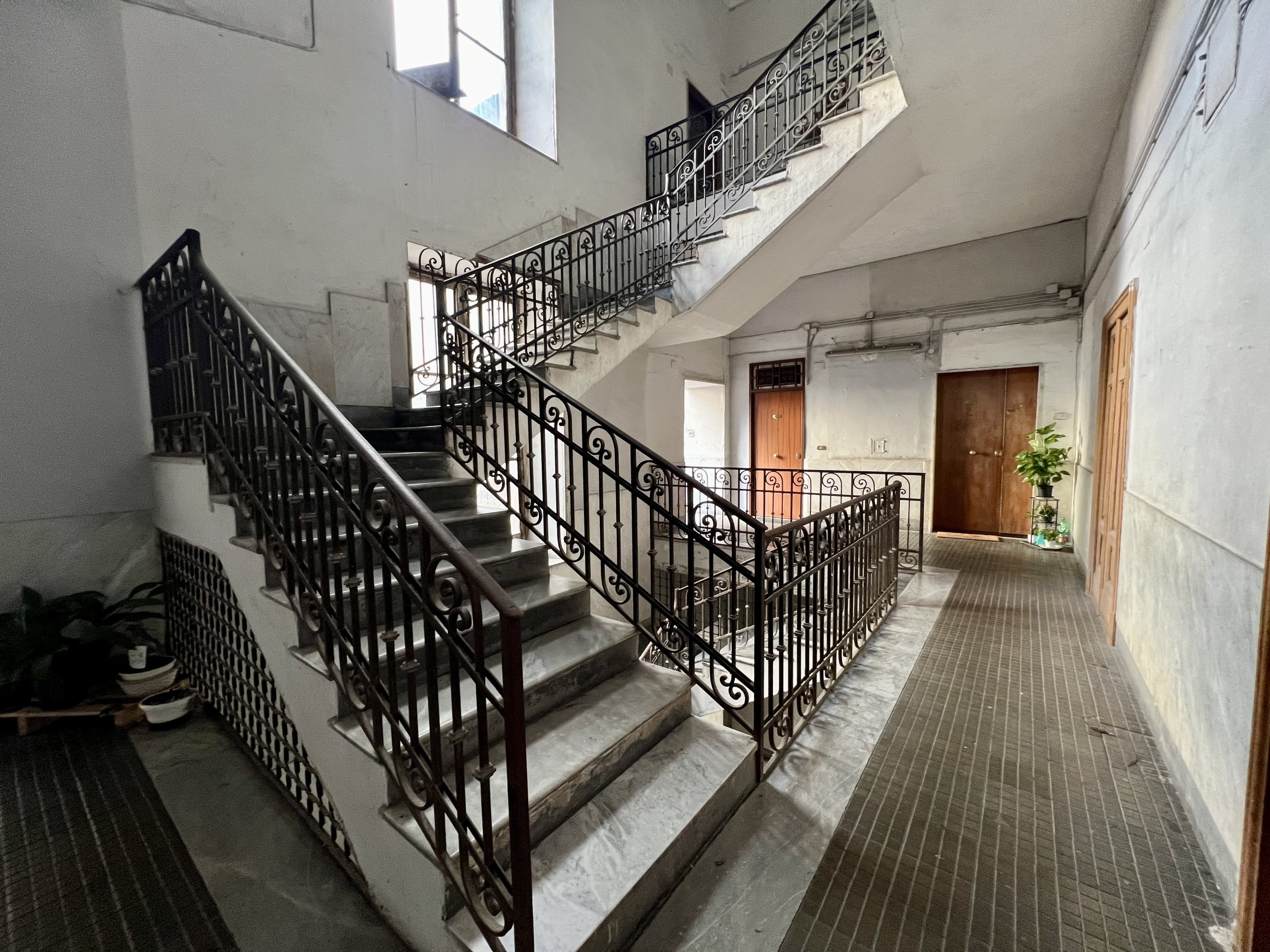 Appartamento da ristrutturare in via bologna 80, Napoli