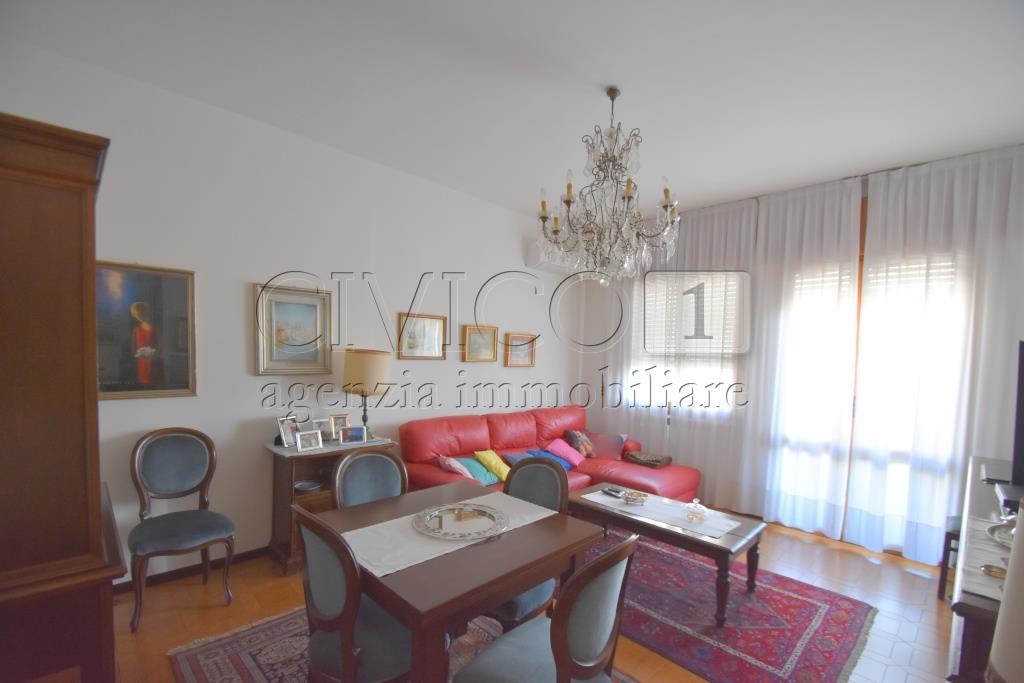 Appartamento con terrazzo in viale giuseppe mazzini 269, Vicenza