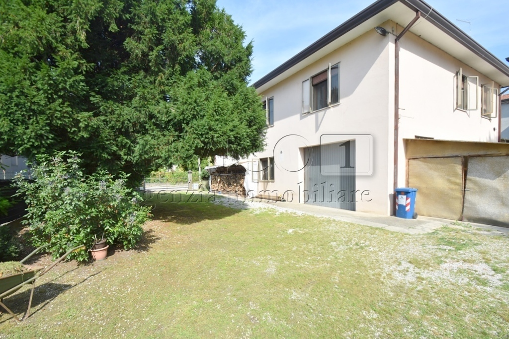 Casa indipendente in vendita in via stradone 178, Torri di Quartesolo