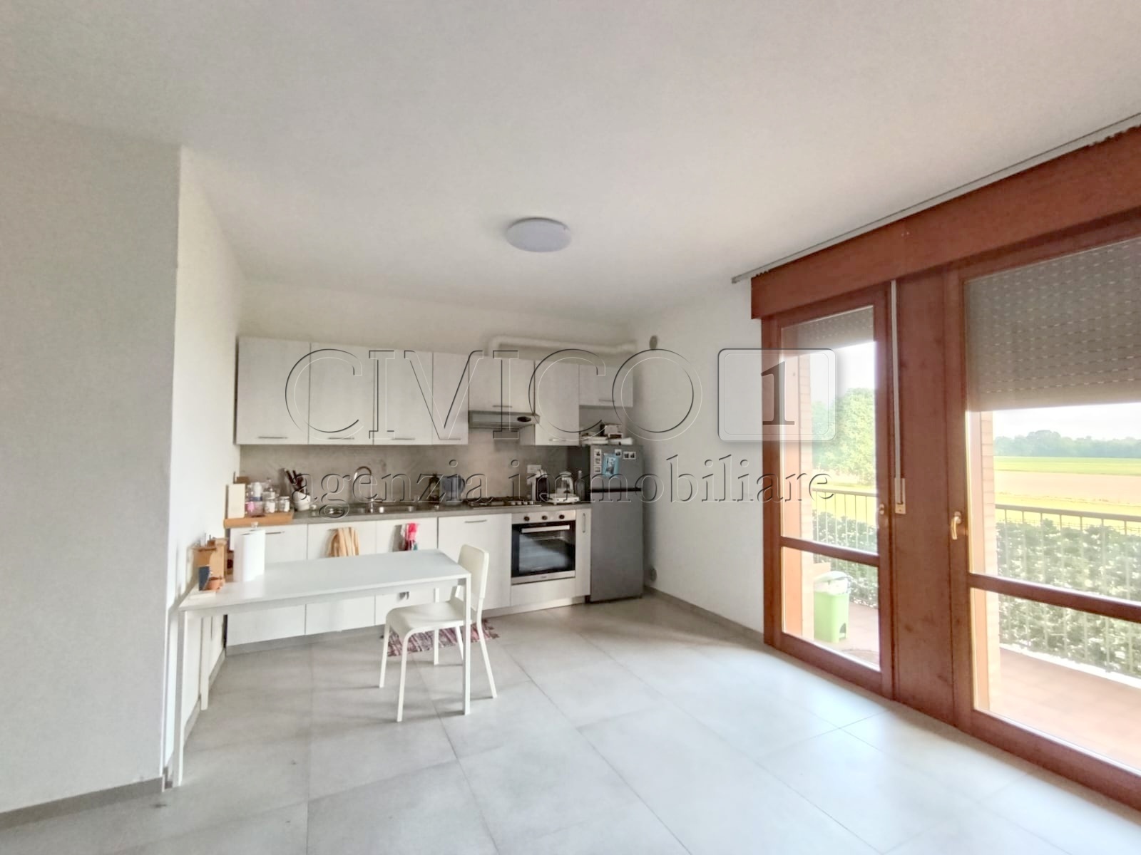 Trilocale con terrazzo in viale margherita 19, Camisano Vicentino