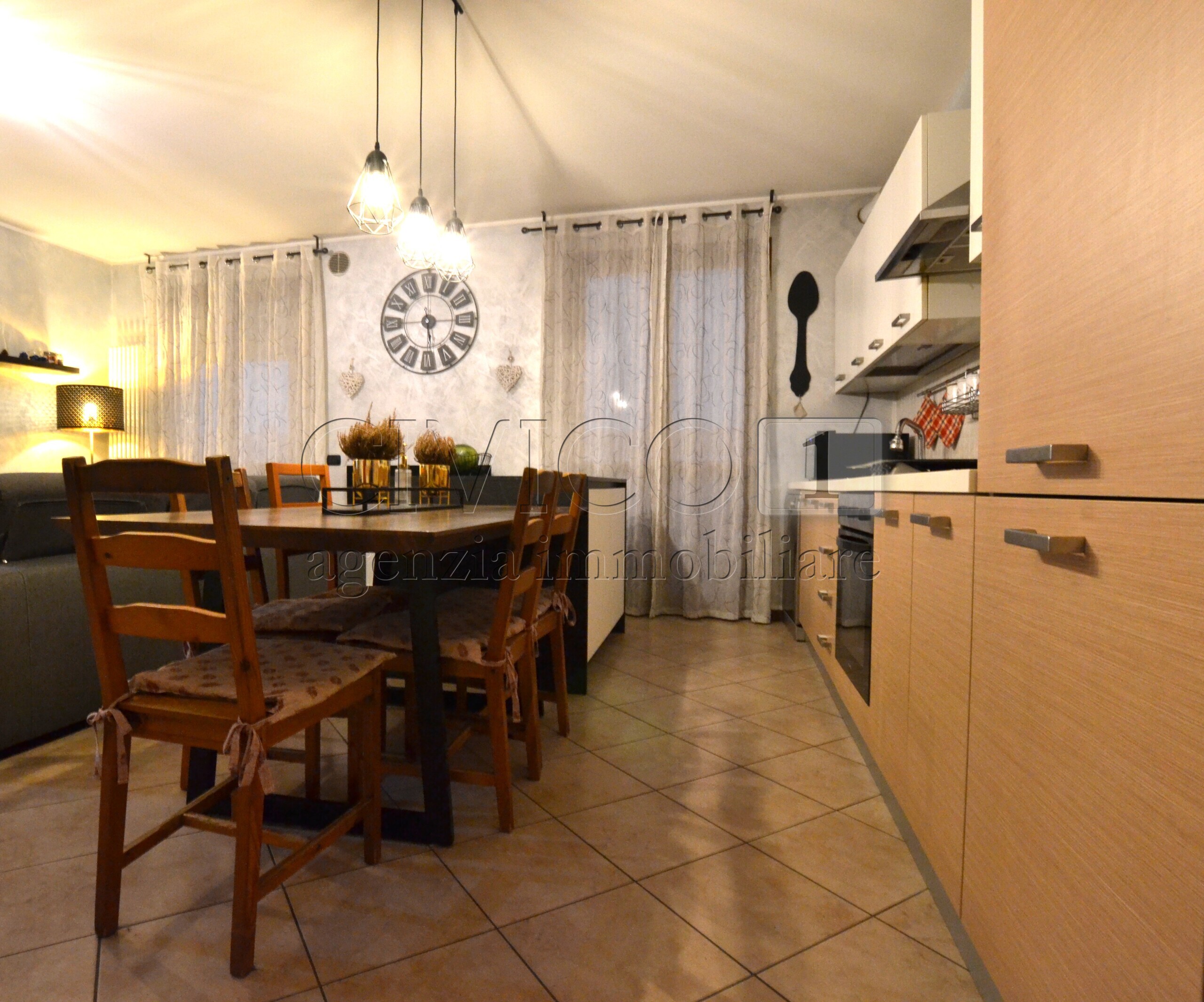 Appartamento con terrazzi in via gioberti 8/a, Rubano