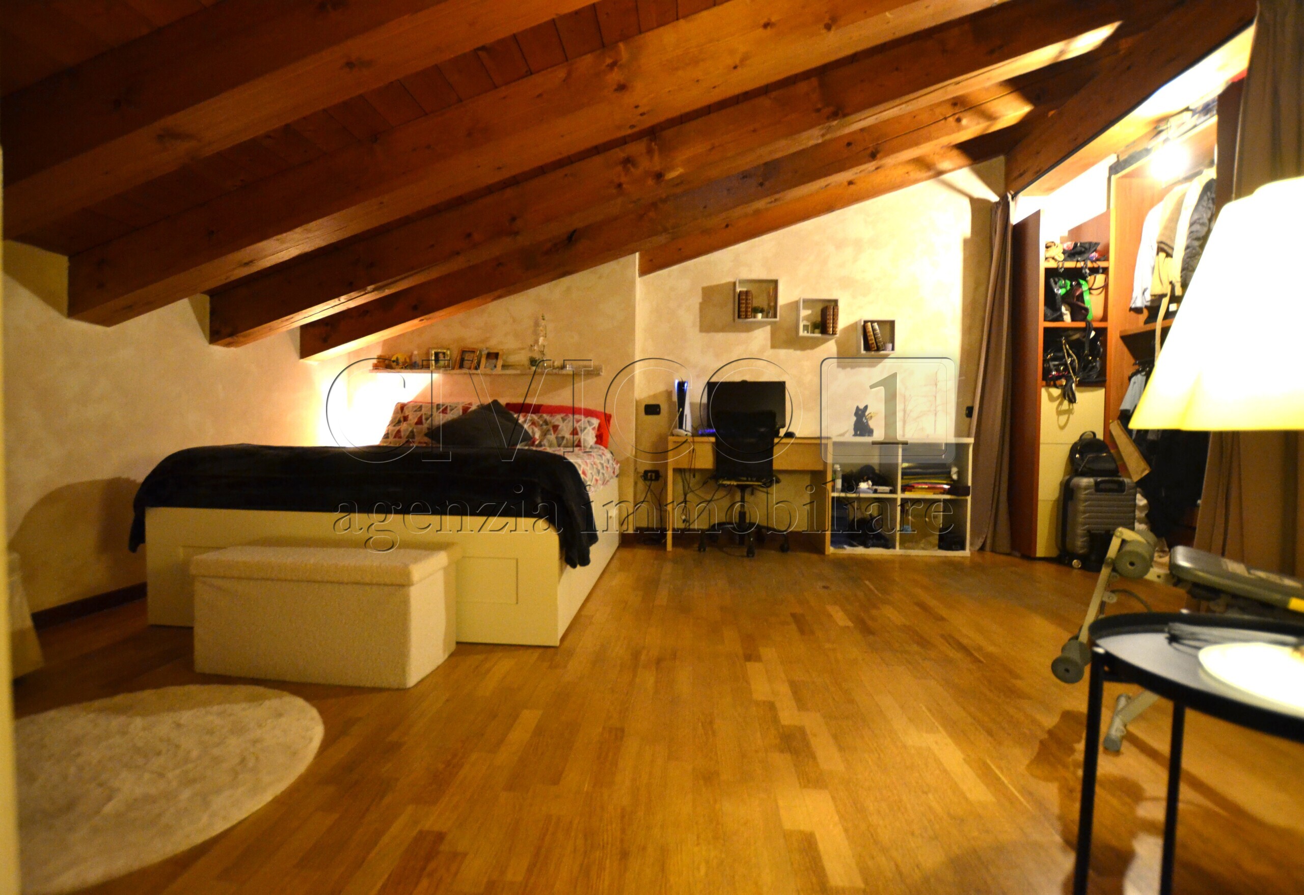 Appartamento con terrazzi in via gioberti 8/a, Rubano