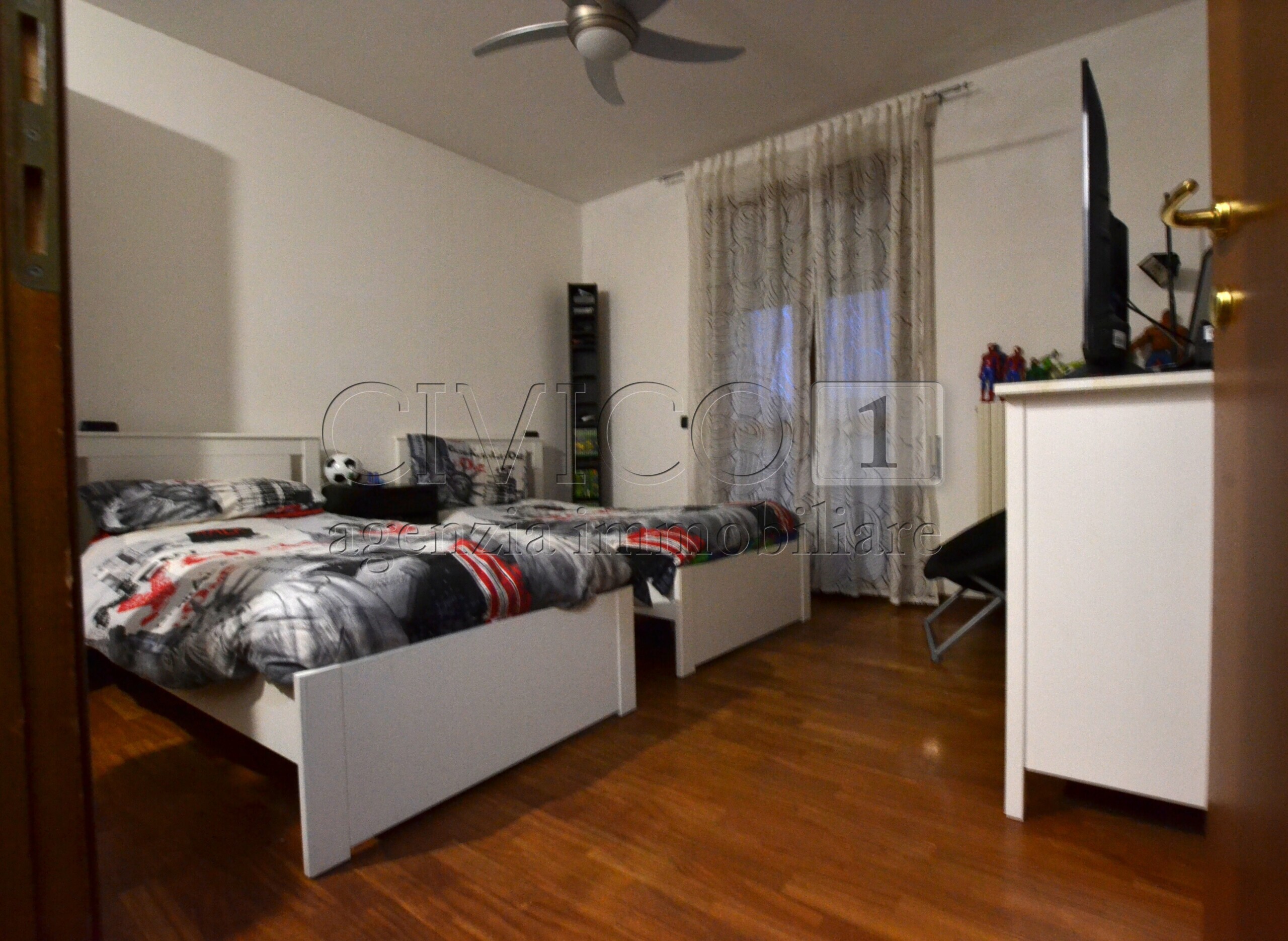 Appartamento con terrazzi in via gioberti 8/a, Rubano