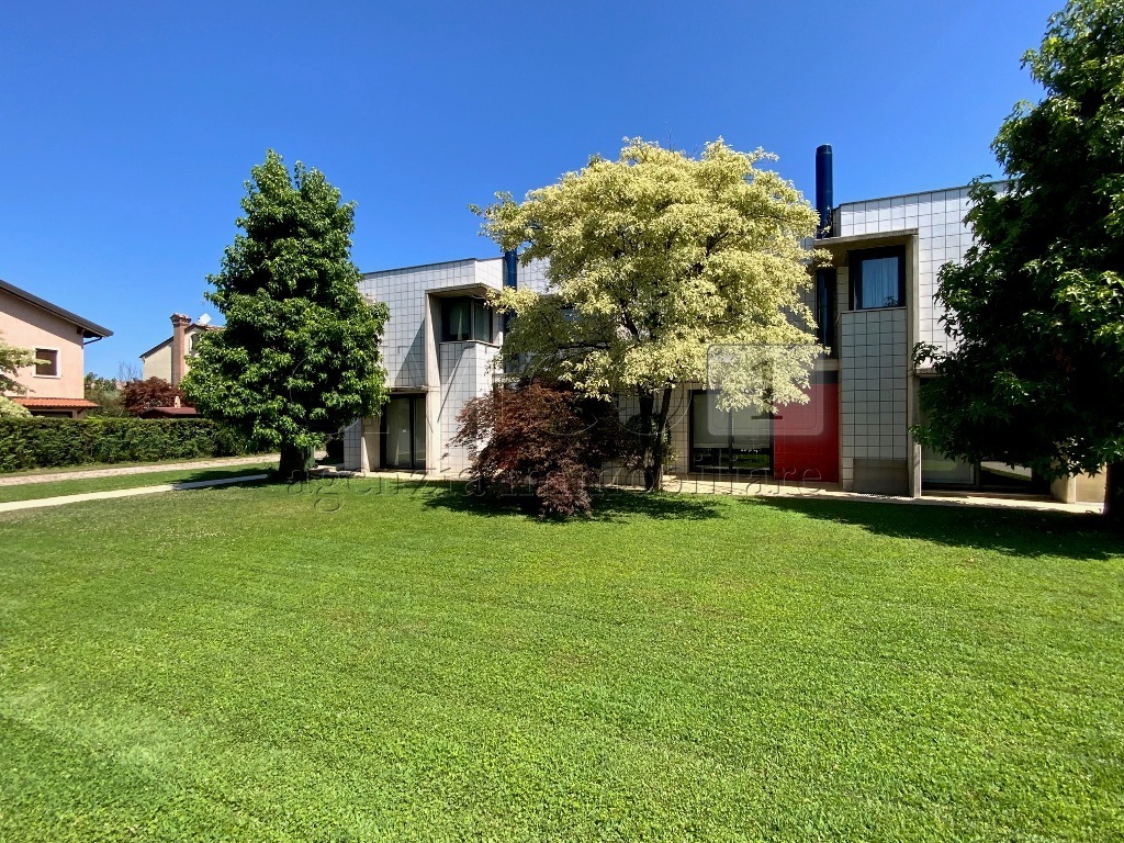 Casa indipendente con giardino in via deledda 13, Selvazzano Dentro