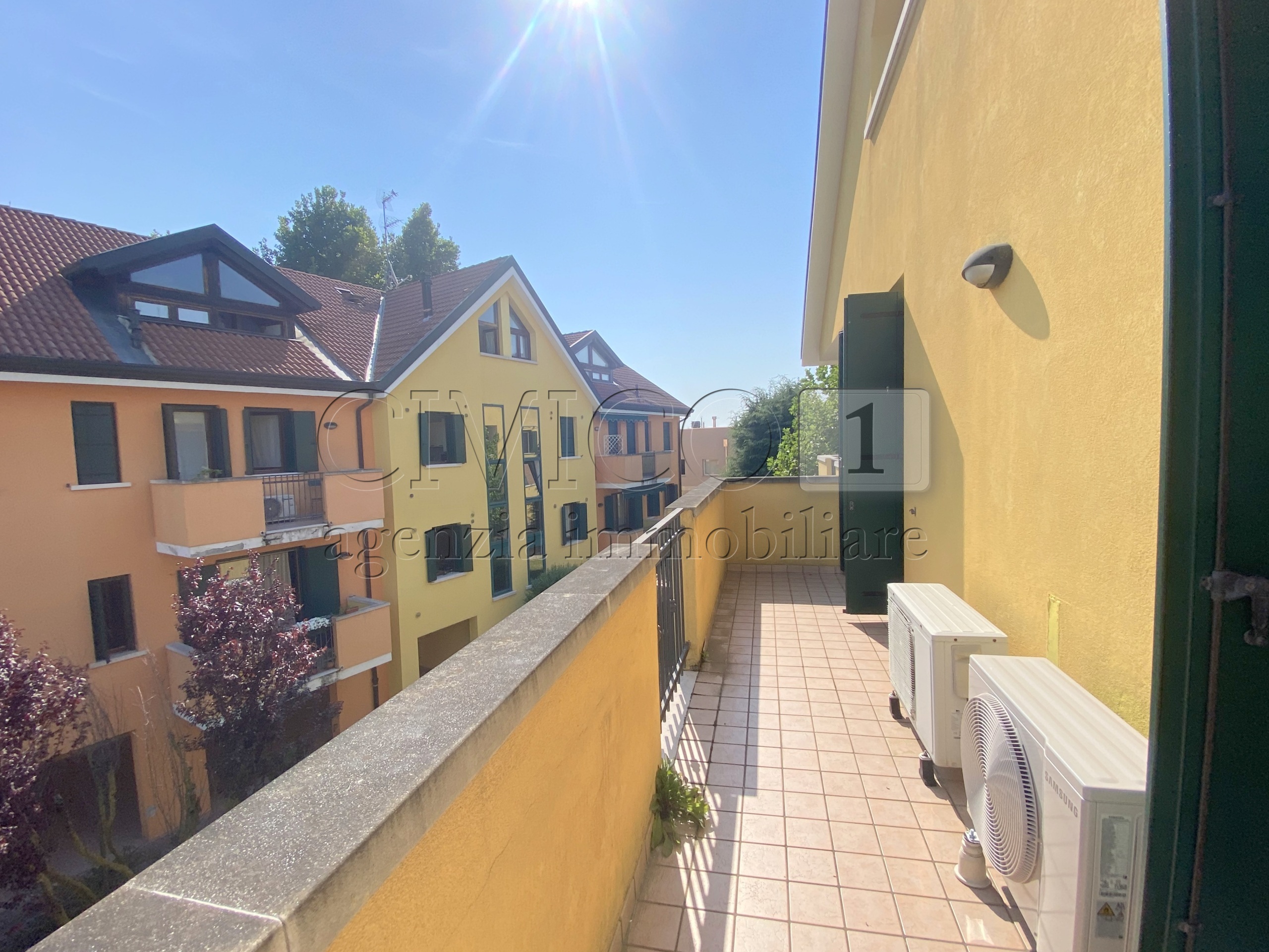 Quadrilocale con giardino in via mont� 159, Padova