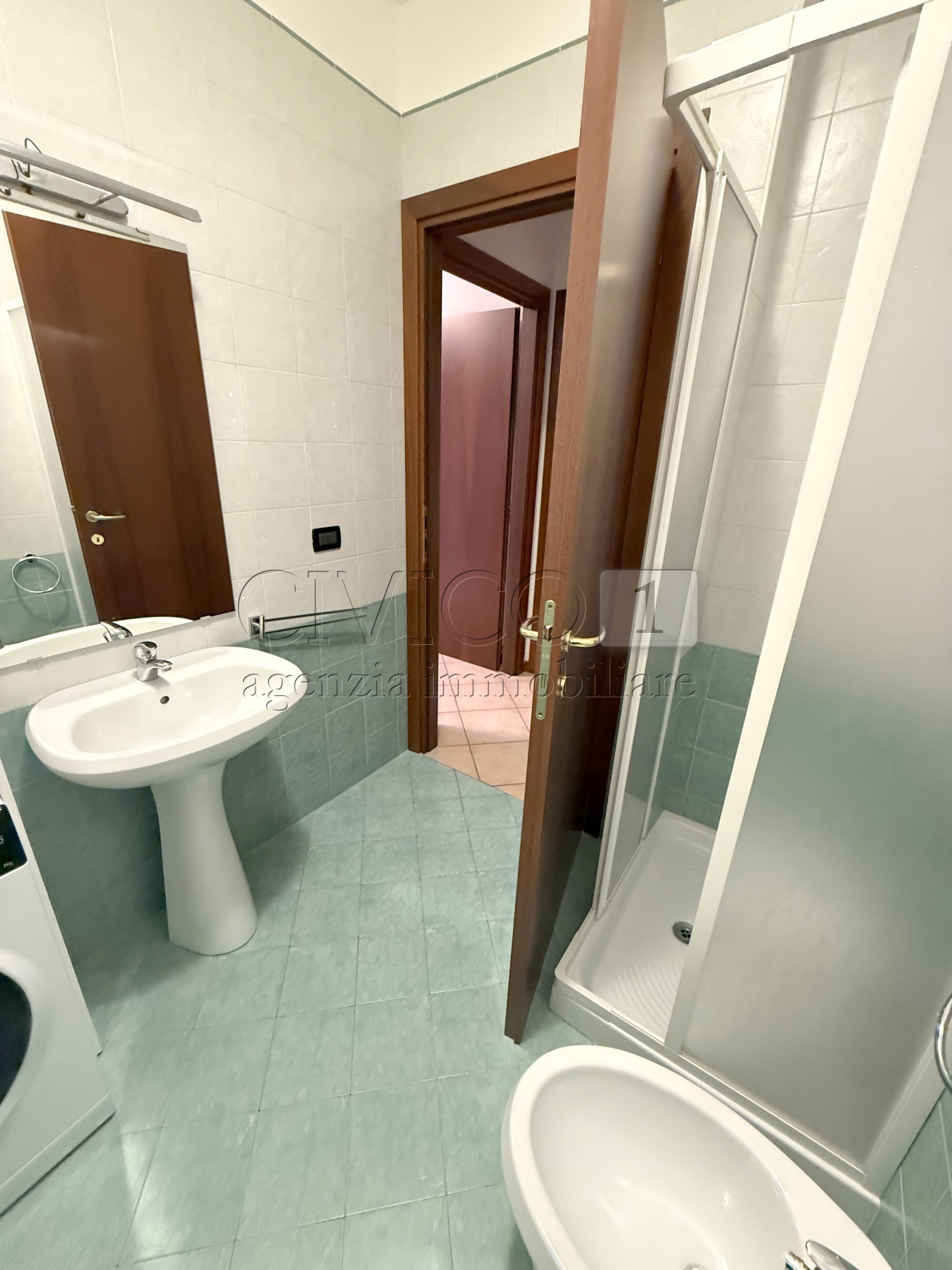 Quadrilocale con giardino in via mont� 159, Padova