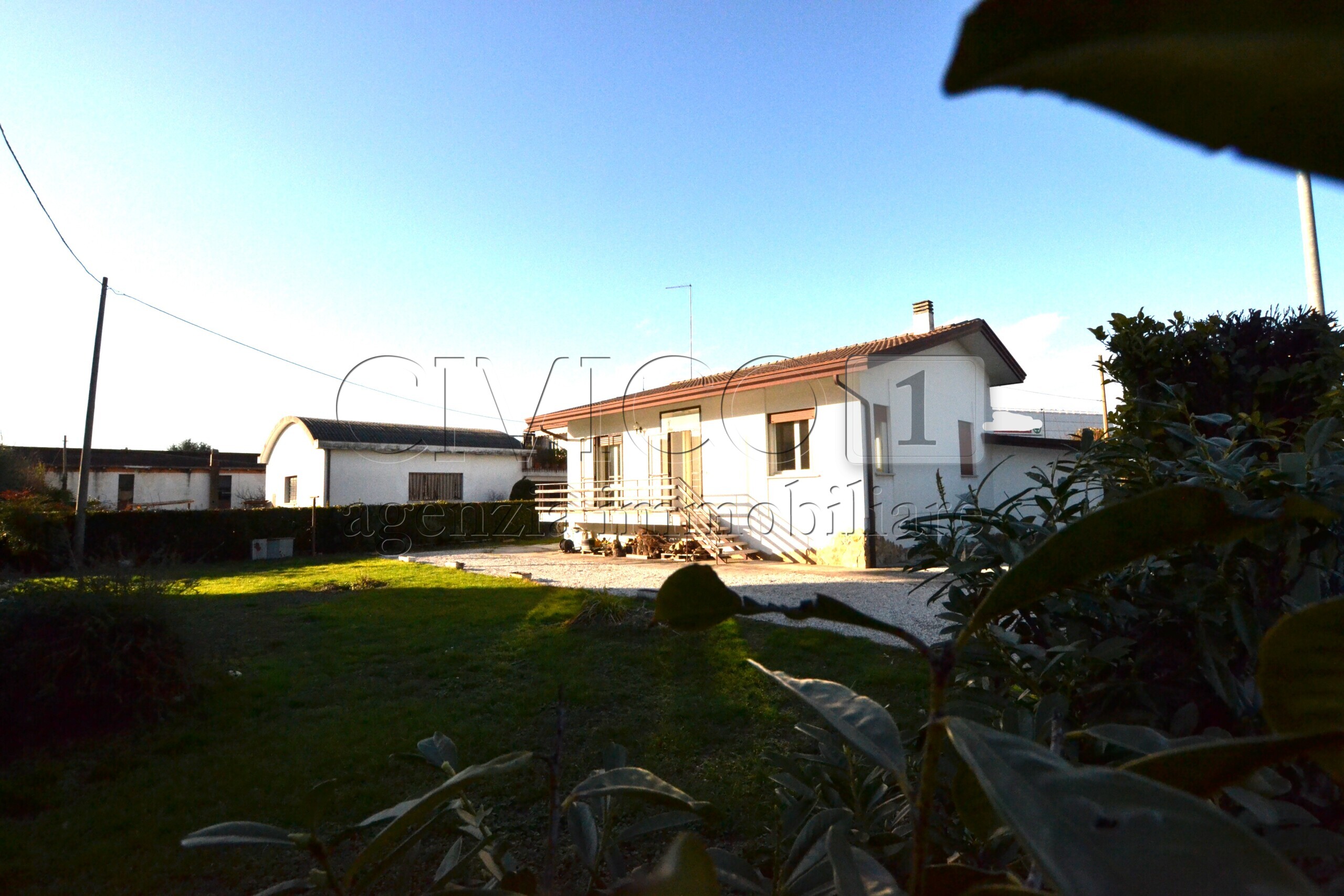 Casa indipendente con giardino in via brentella 37, Selvazzano Dentro