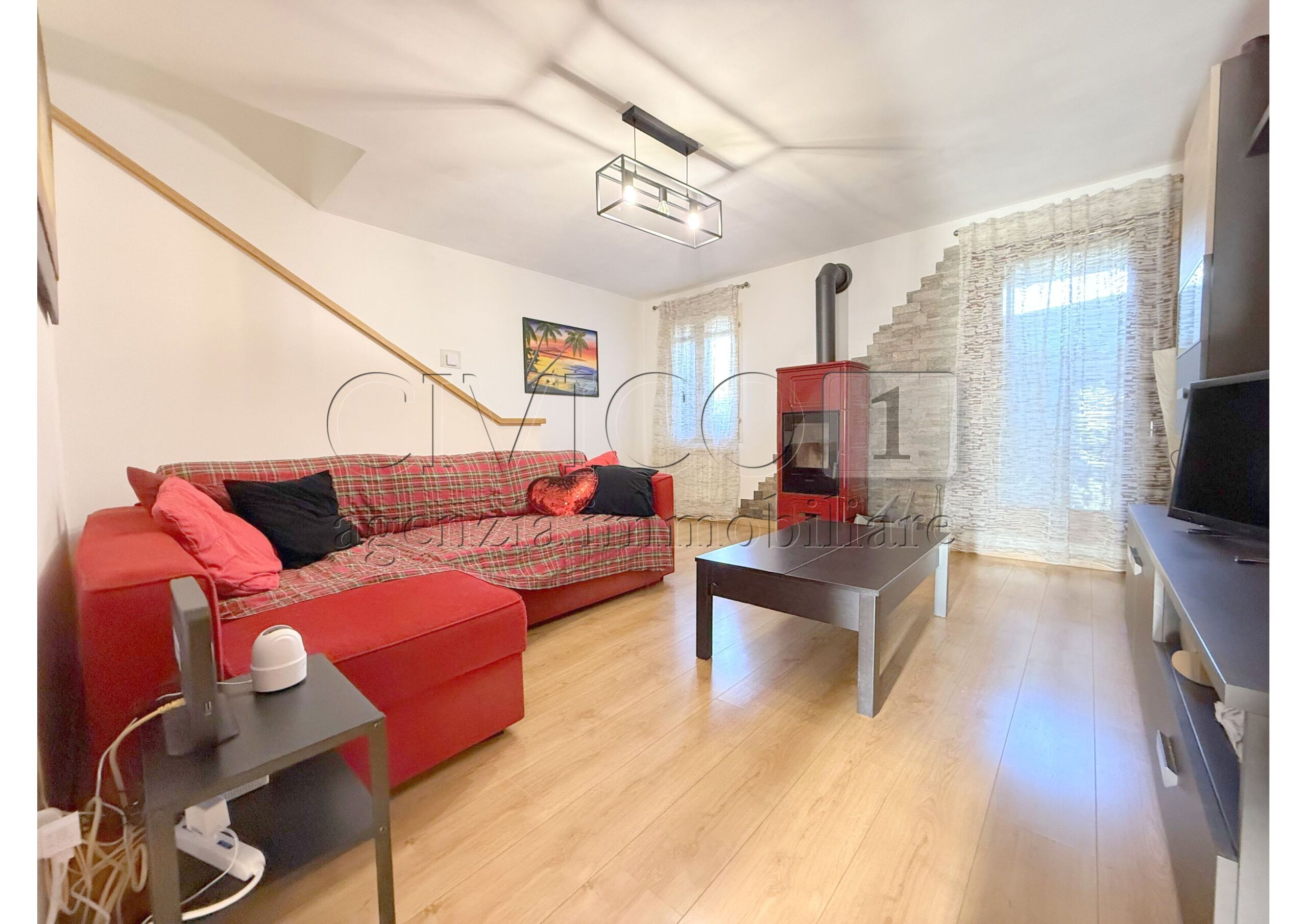 Casa indipendente con giardino in via piave 112, Quinto Vicentino