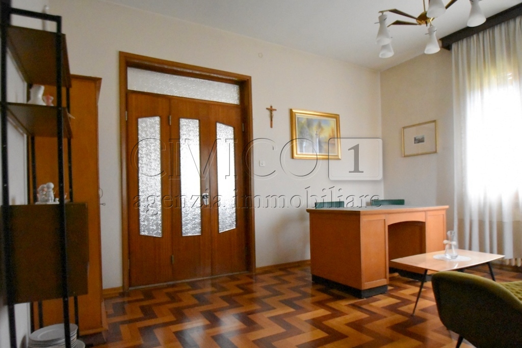 Villa in vendita in via guglielmo marconi 8, Noventa Vicentina