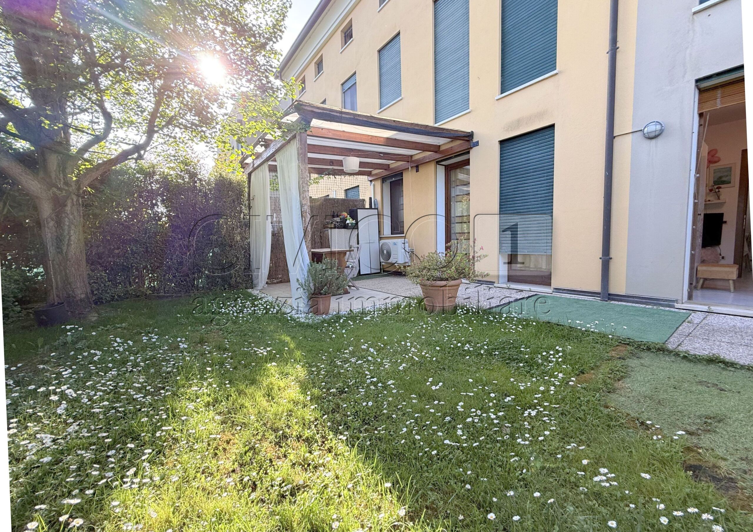 Trilocale con giardino in via giuseppe garibaldi 60, Gazzo