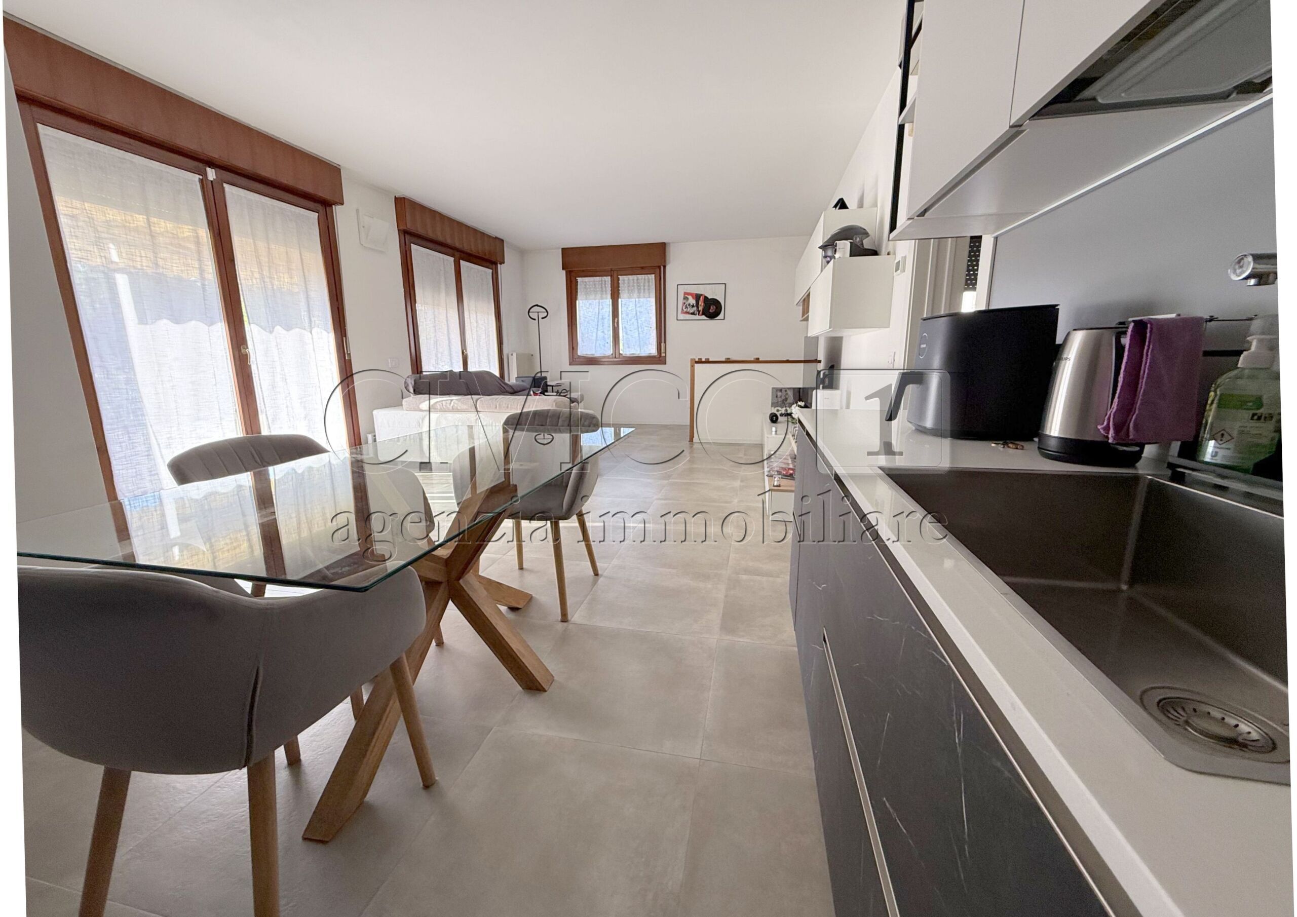 Appartamento con terrazzi in via udine 22, Torri di Quartesolo