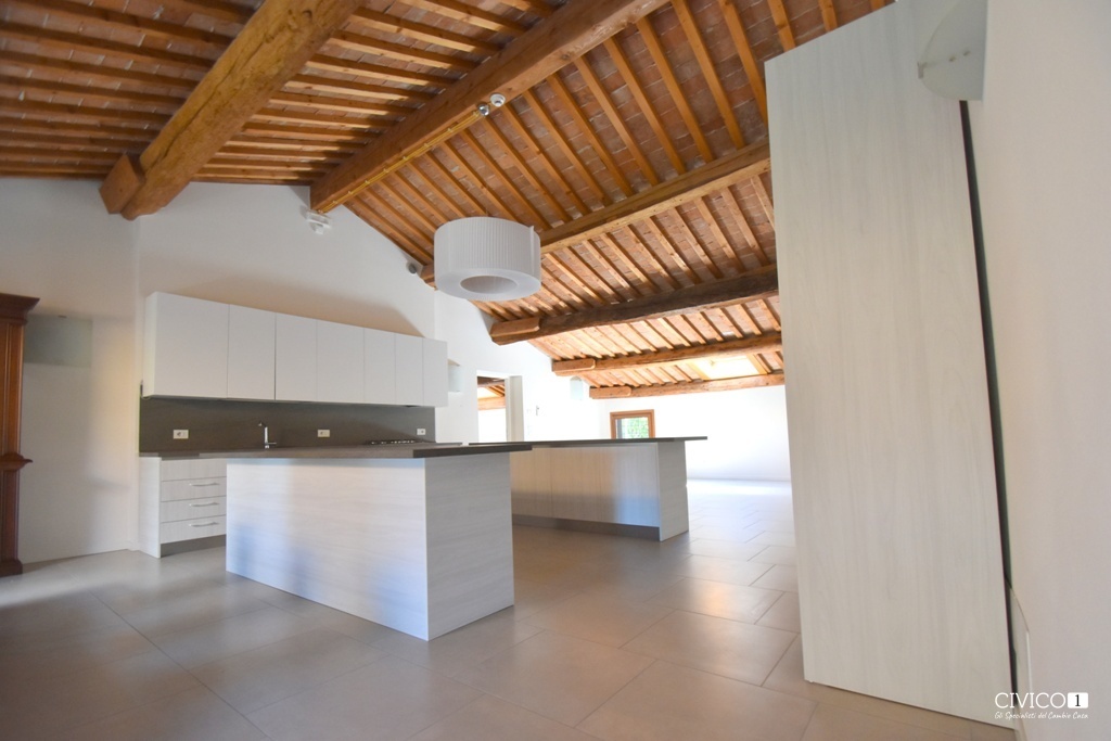 Casa indipendente con giardino in via paradiso, Quinto Vicentino