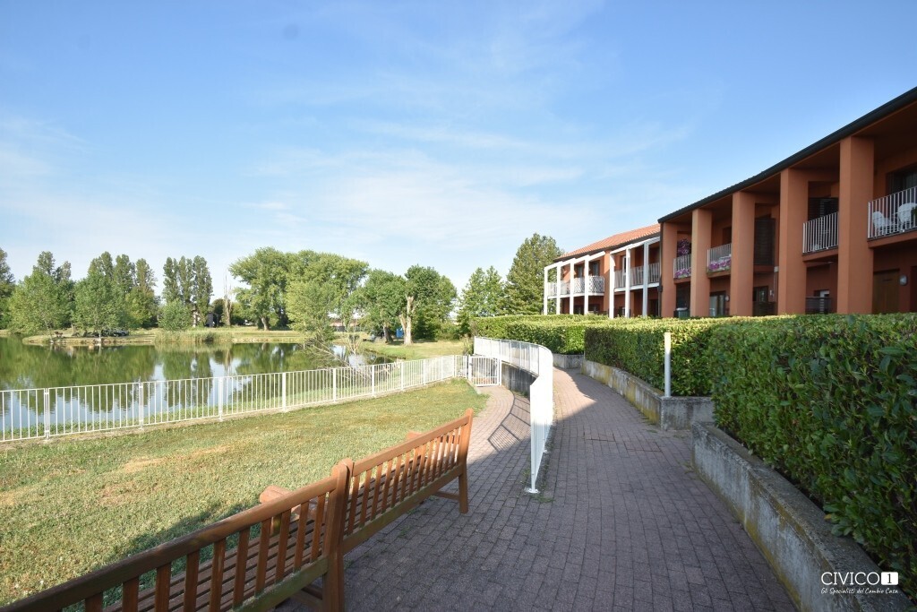 Quadrilocale con giardino in via battaglione monte berico 43, Camisano Vicentino