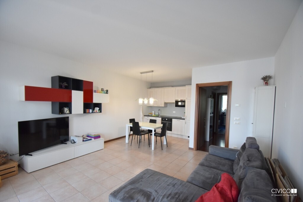 Quadrilocale con giardino in via battaglione monte berico 43, Camisano Vicentino