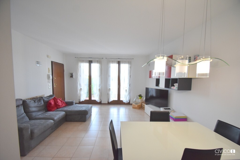 Quadrilocale con giardino in via battaglione monte berico 43, Camisano Vicentino