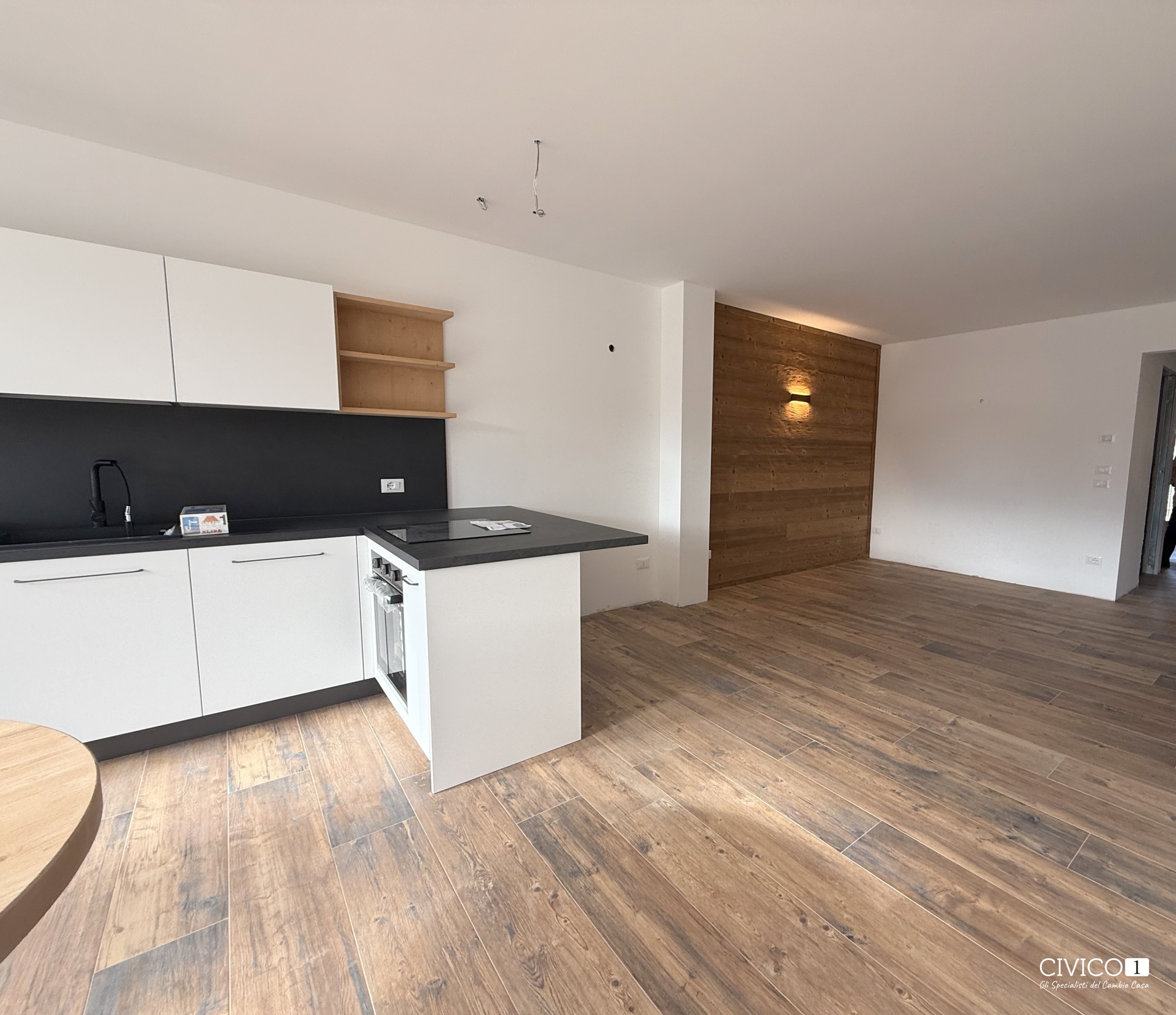 Trilocale con terrazzo in largo odegar 16, Asiago