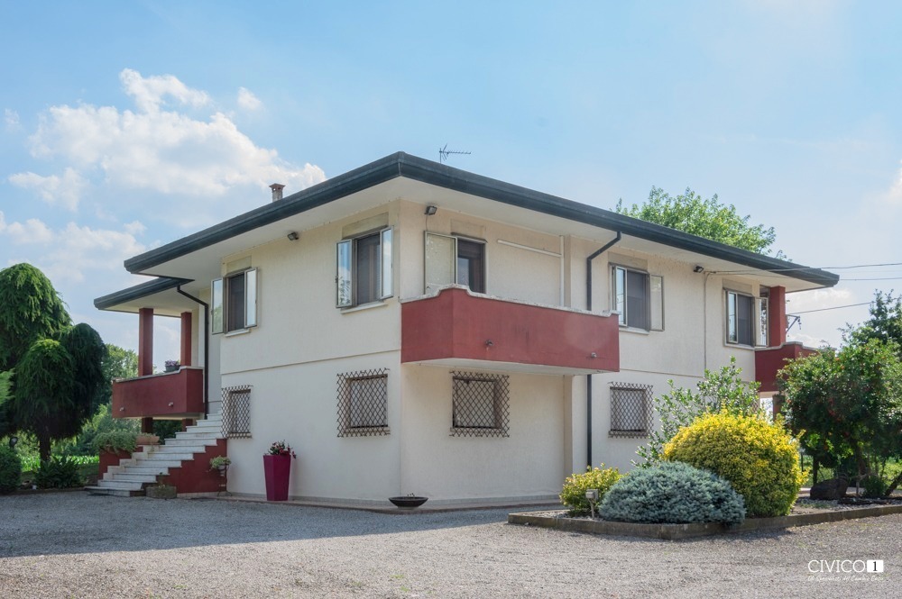 Rustico con giardino in via ponticelli 11, Agugliaro