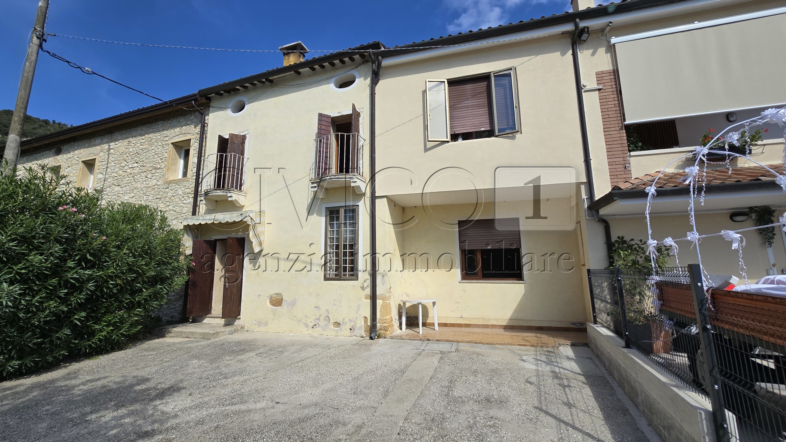 Casa indipendente con giardino in via fontana fozze 48, Castegnero