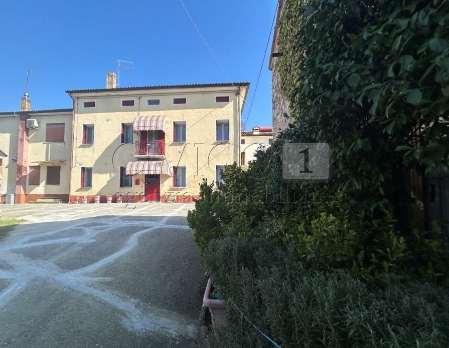 Casa indipendente con giardino in via croce nera 7, Villaga