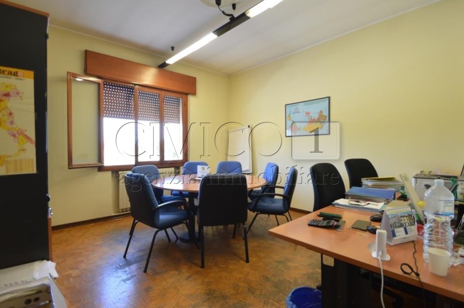 Ufficio con giardino in via prolin 135, Noventa Vicentina