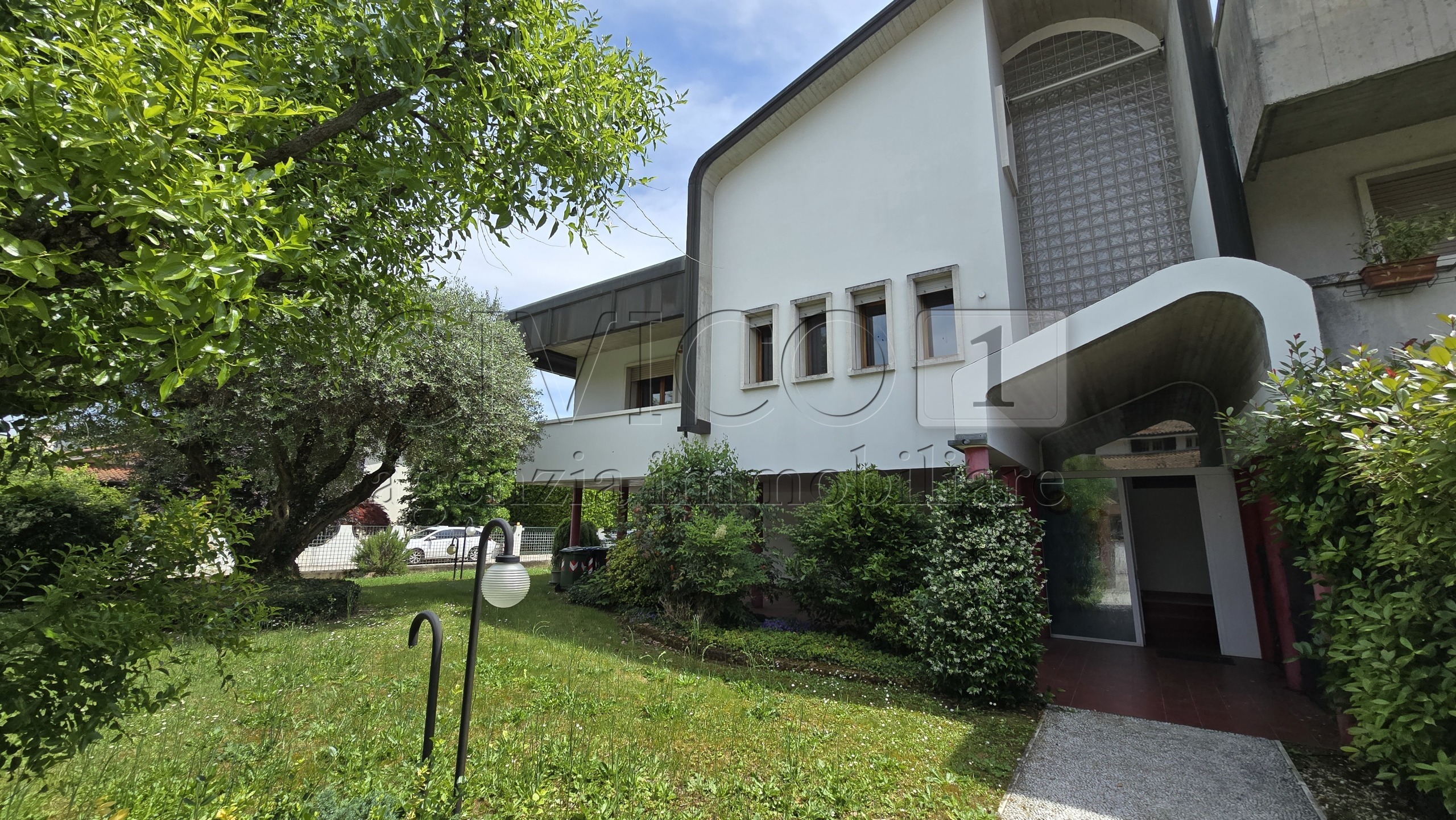 Casa indipendente con giardino a Torri di Quartesolo