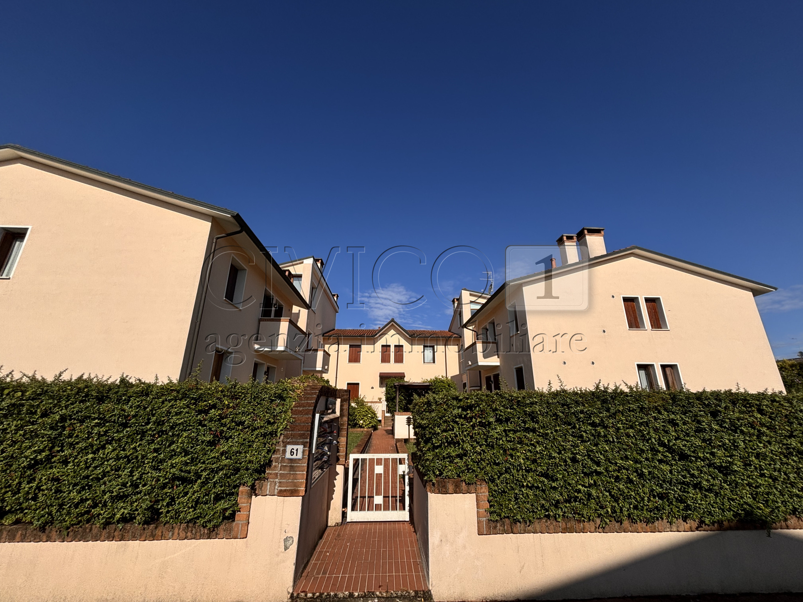 Appartamento con terrazzi in strada ca' balbi 453, Vicenza