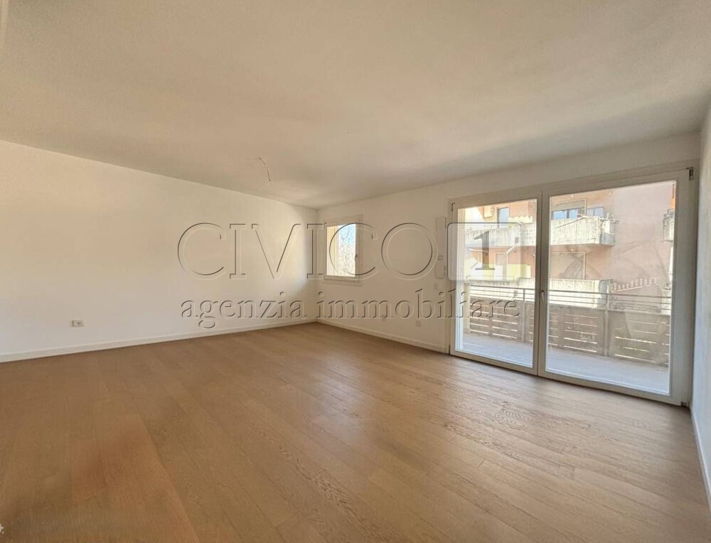 Appartamento con terrazzi in via domenico meschinelli 71, Vicenza