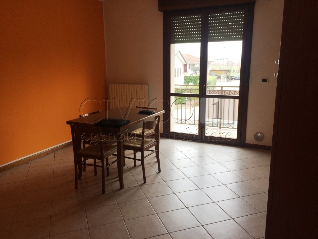 Bilocale con terrazzo in via forni, Albettone