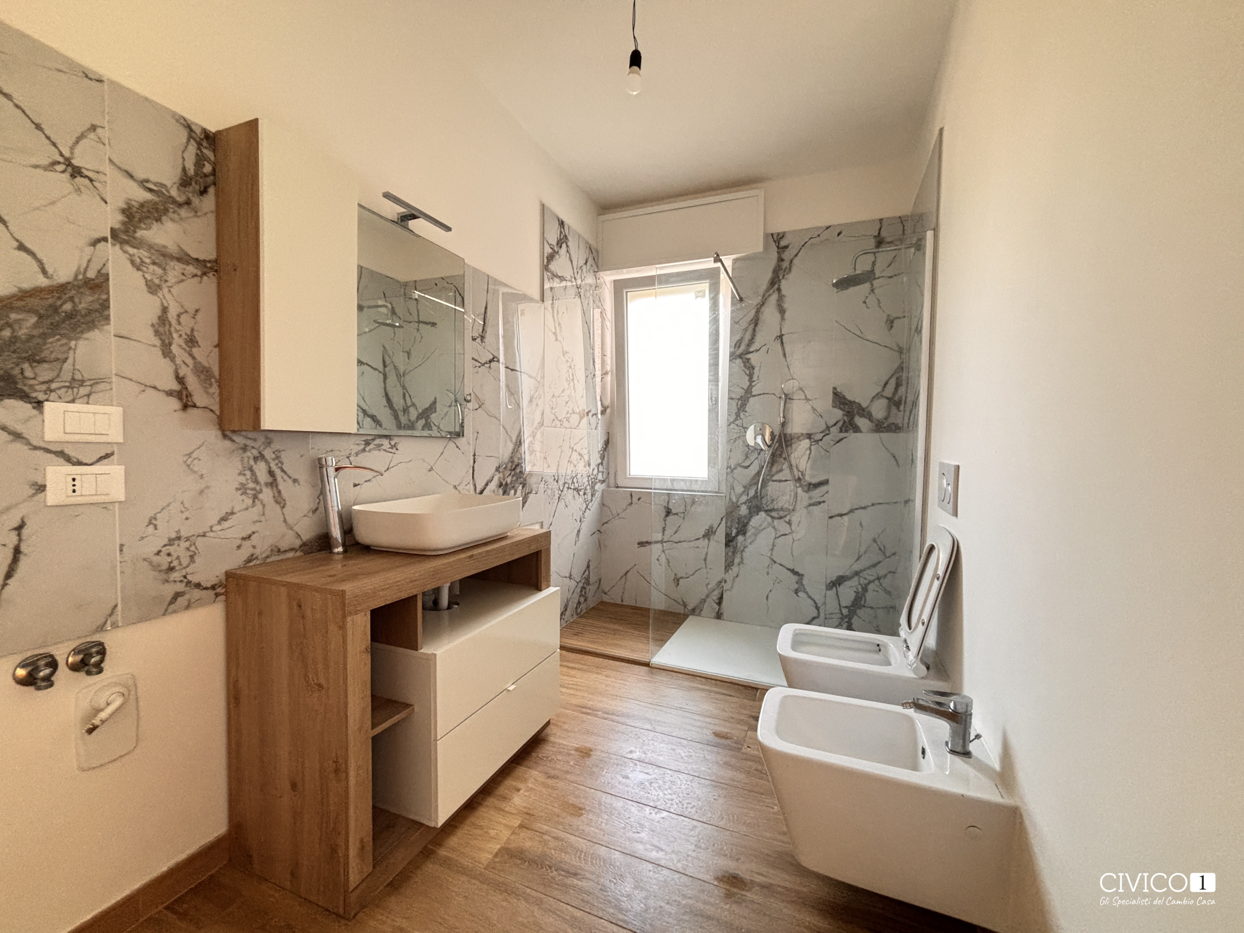 Quadrilocale con box in via piave 23, Castegnero