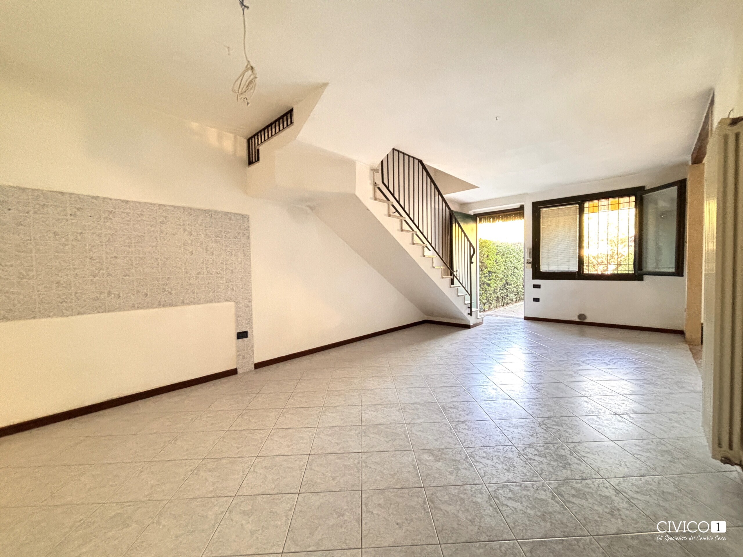 Casa indipendente con giardino in via degli eroi 28, Castegnero