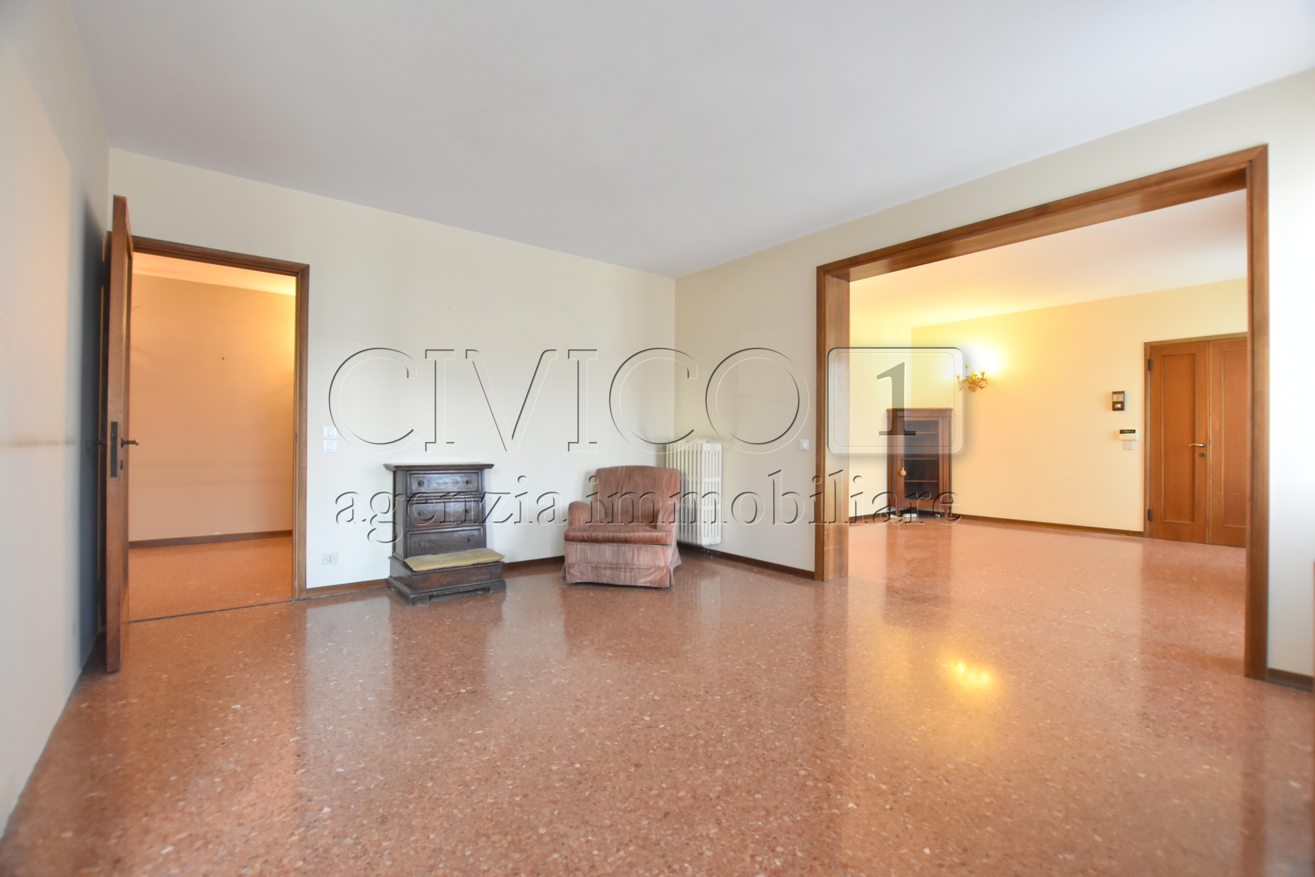 Appartamento con terrazzo in riva del vin, Venezia