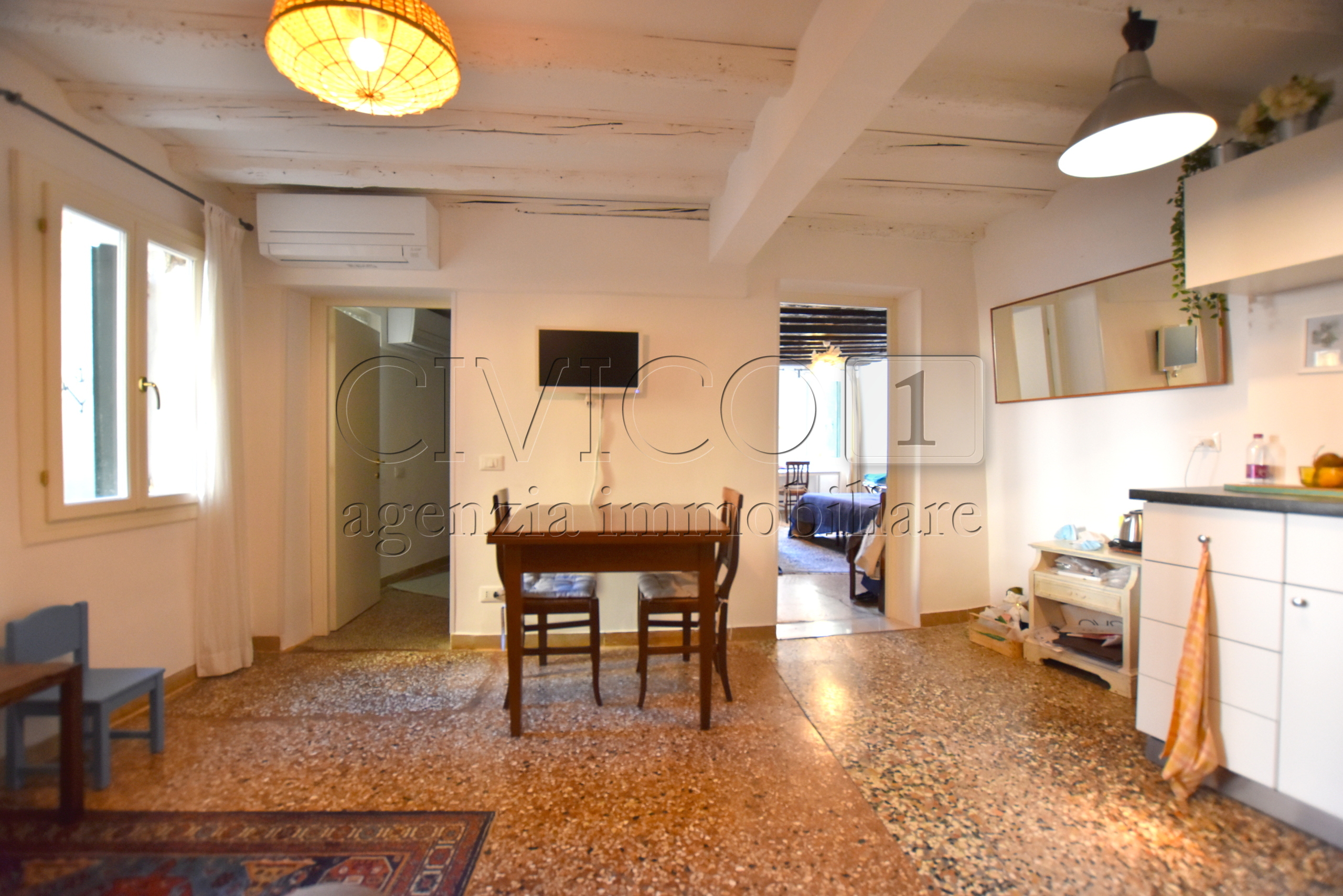 Quadrilocale in affitto in campo del gheto novo, Venezia