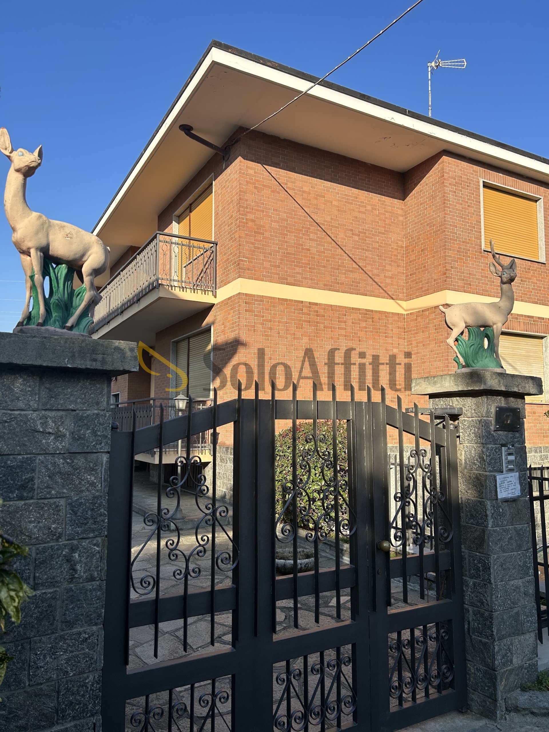 Appartamento con giardino in via sangone 17, Alpignano