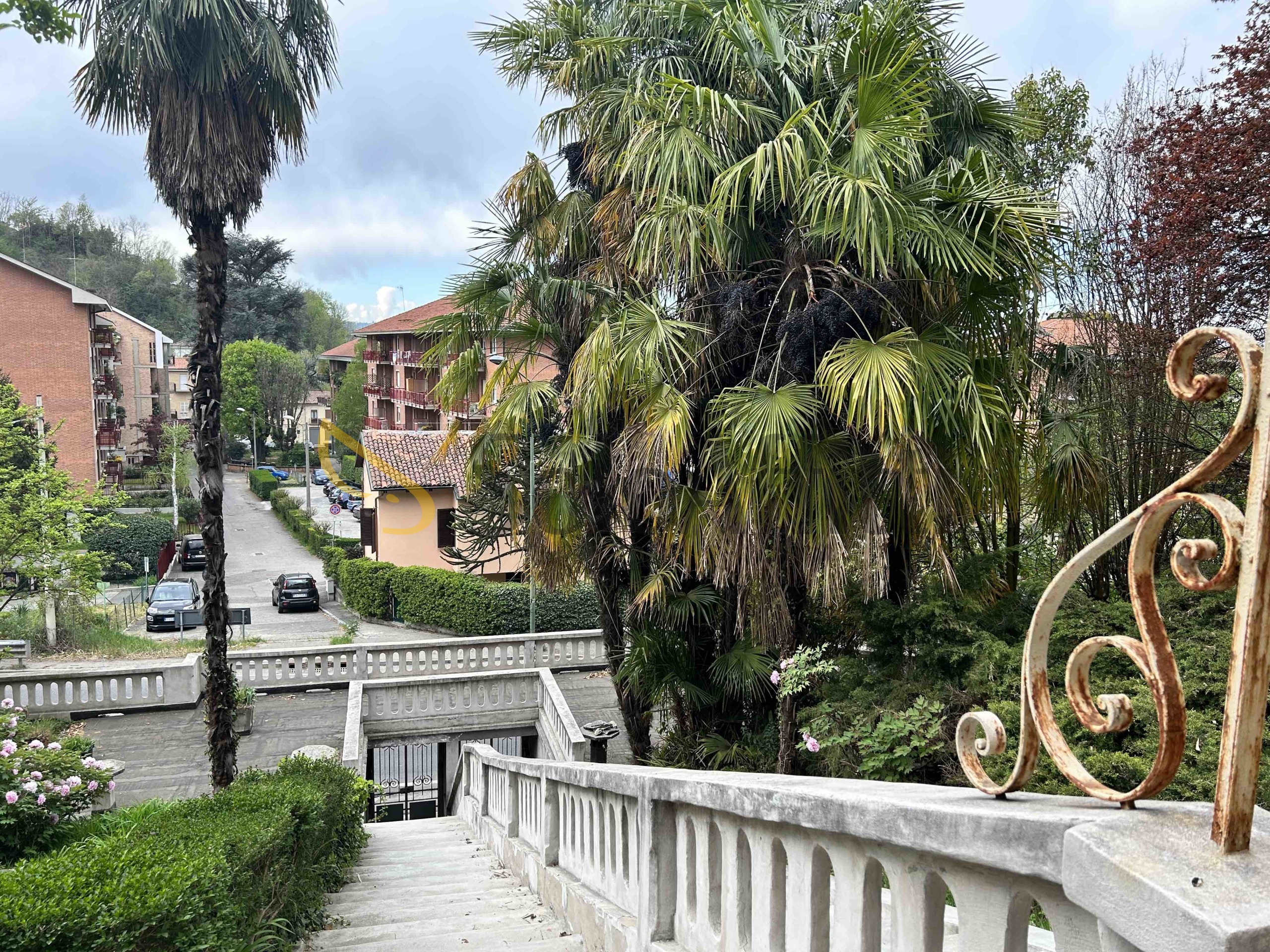 Trilocale con giardino, Torino pre-collina