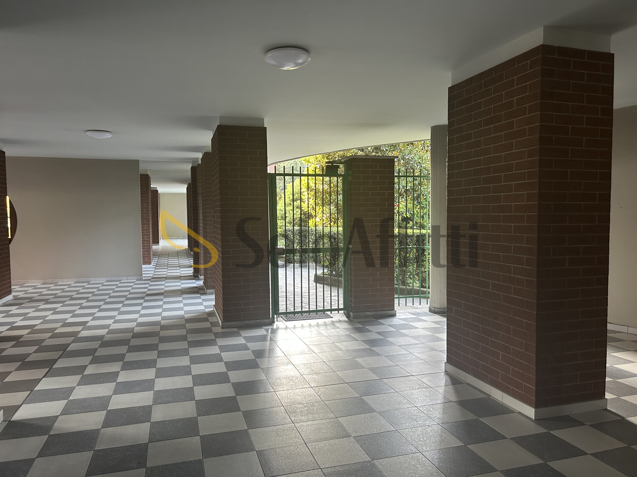 Quadrilocale con terrazzo in via forl� 15f, Torino